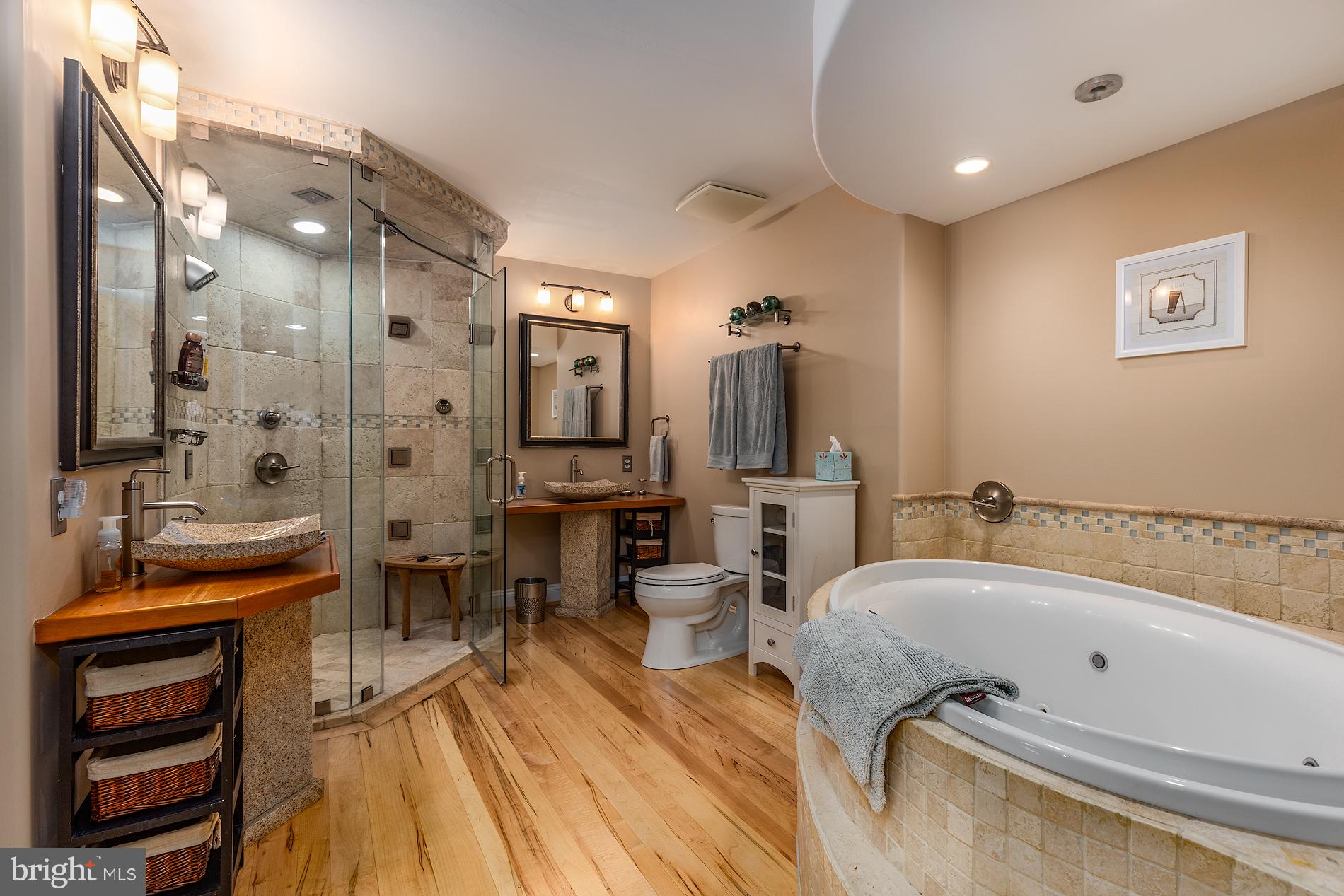 BLOOMS CROSSING - Residential