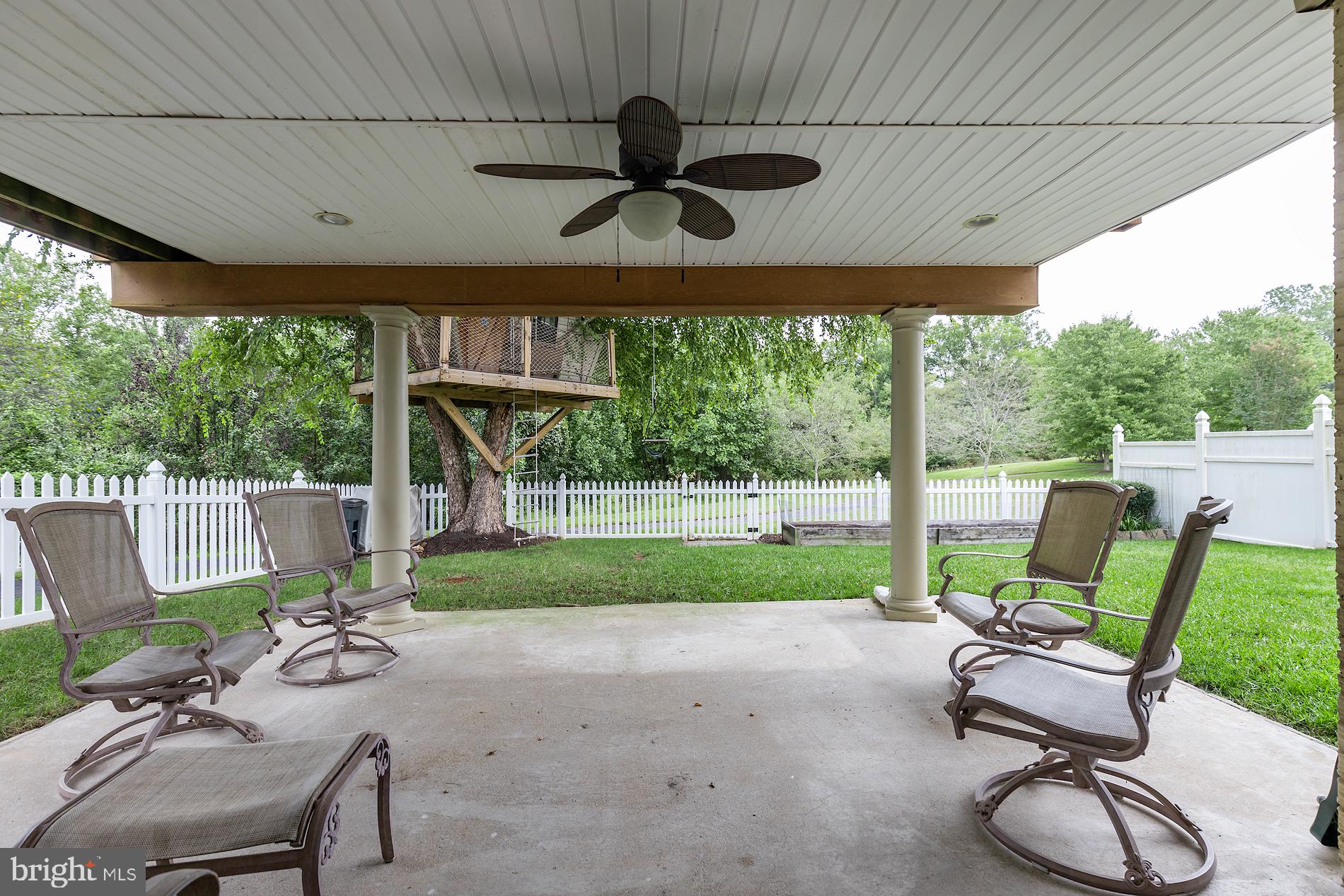 BLOOMS CROSSING - Residential