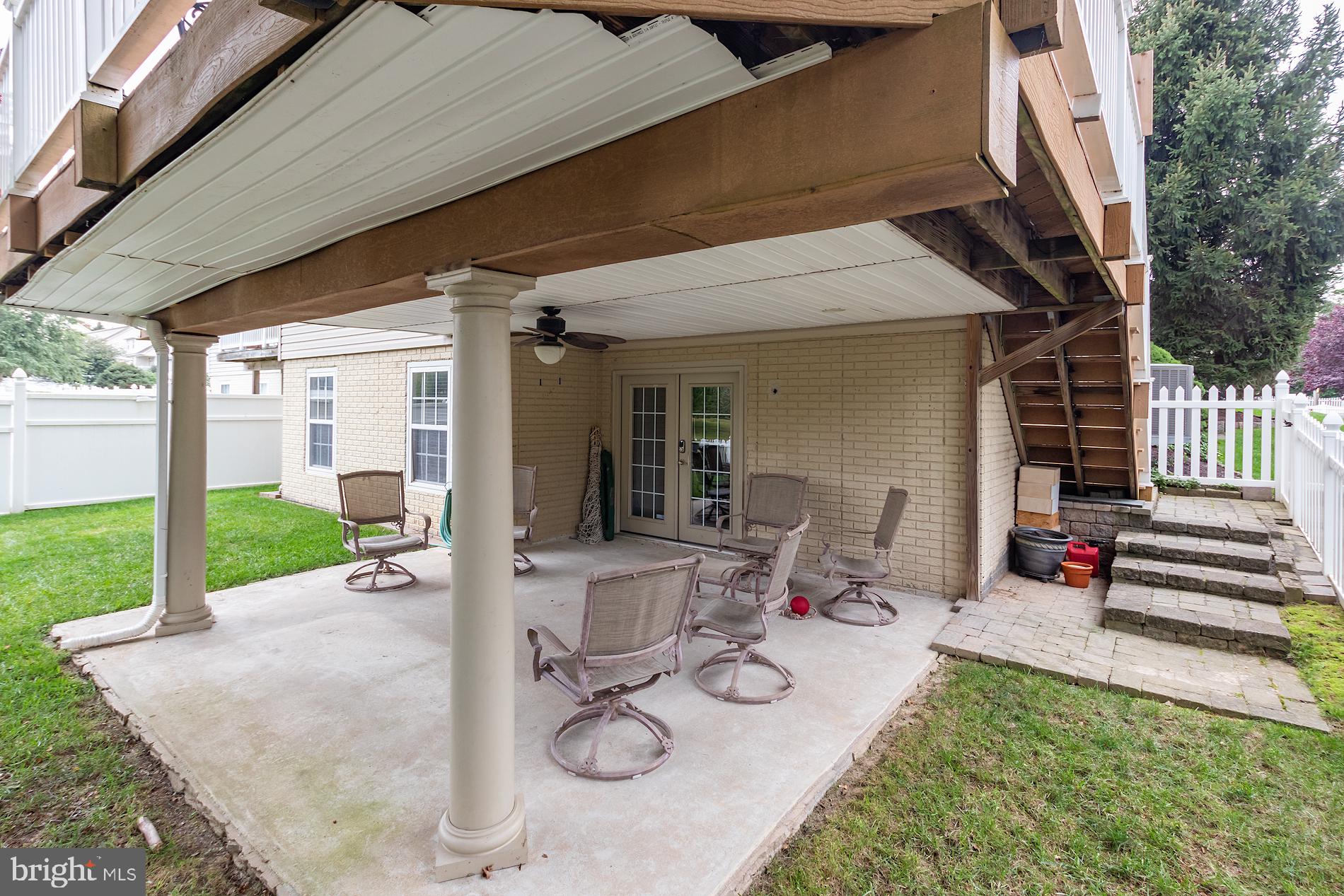 BLOOMS CROSSING - Residential