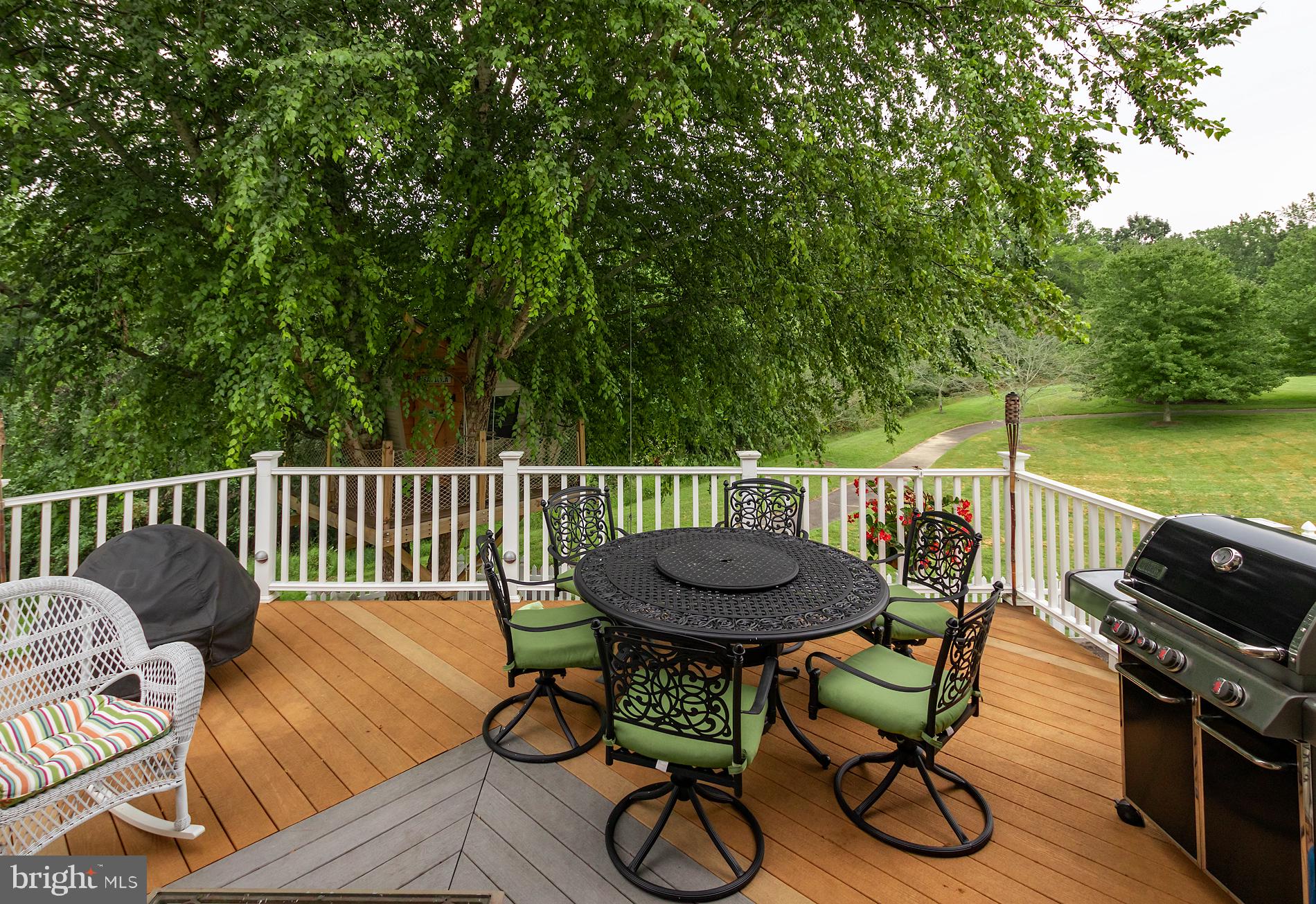 BLOOMS CROSSING - Residential