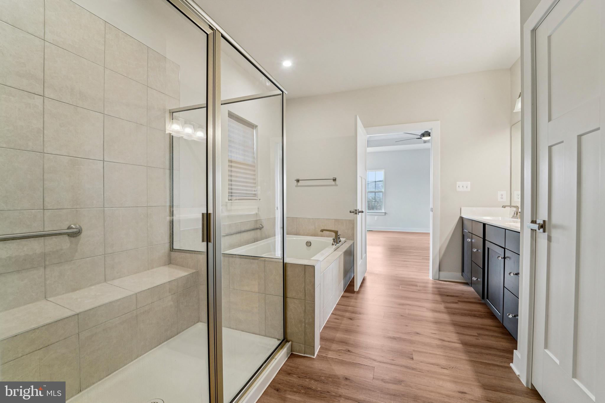 BROOKFIELD - Residential