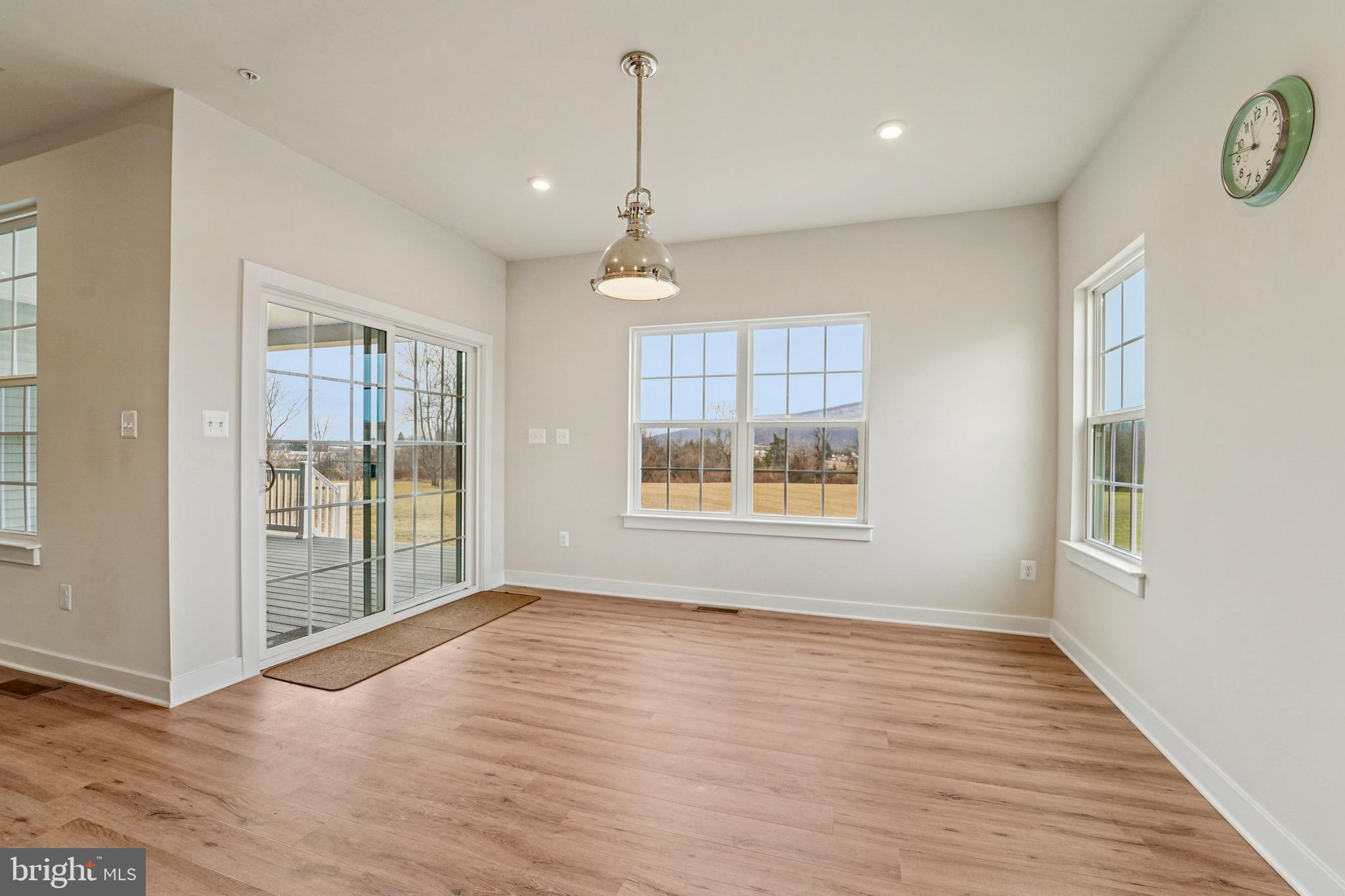 BROOKFIELD - Residential