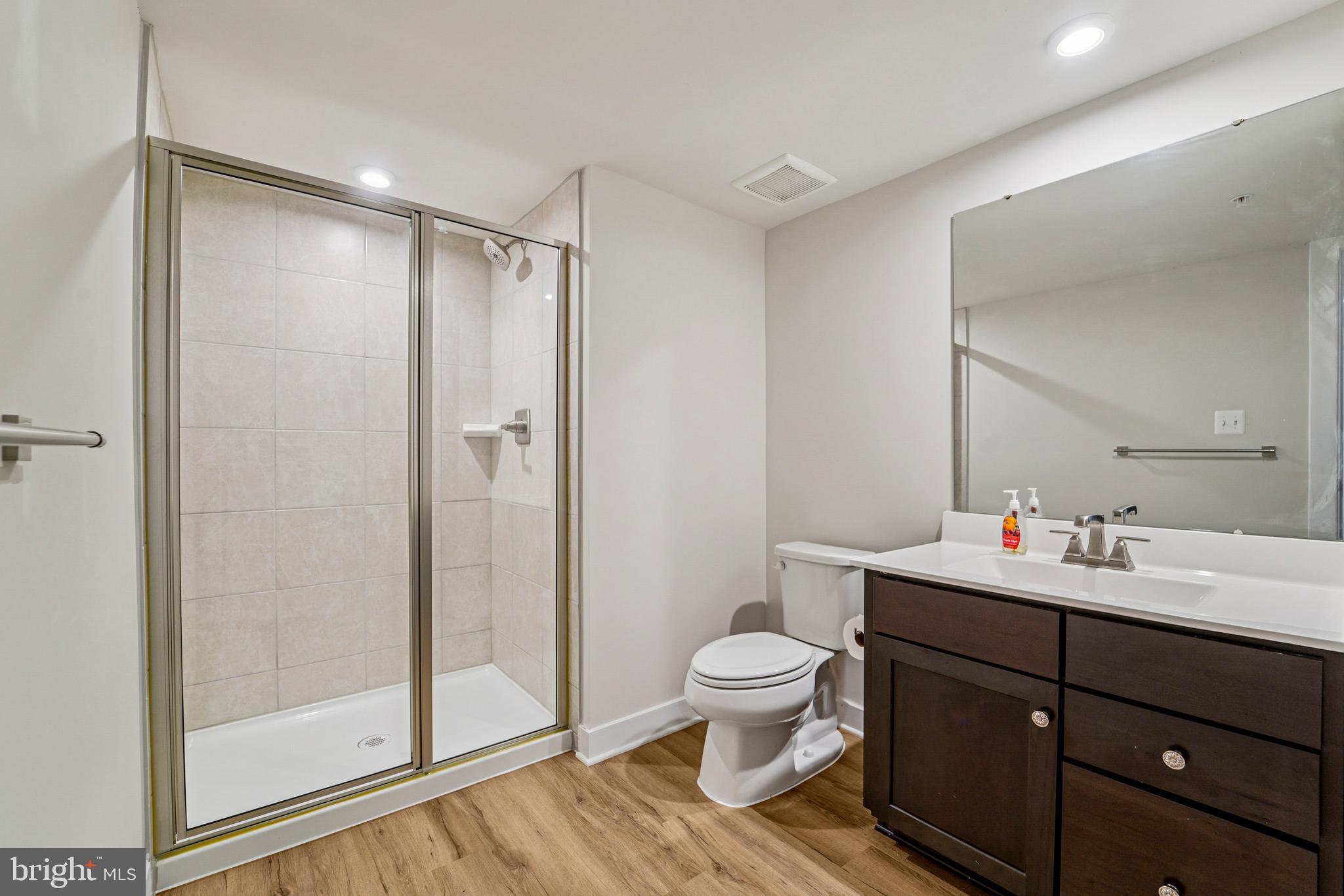 BROOKFIELD - Residential