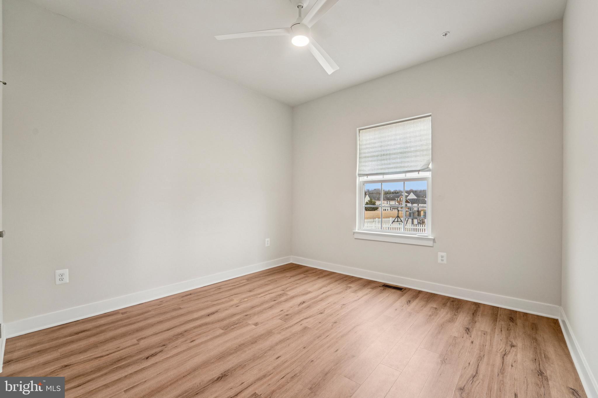 BROOKFIELD - Residential