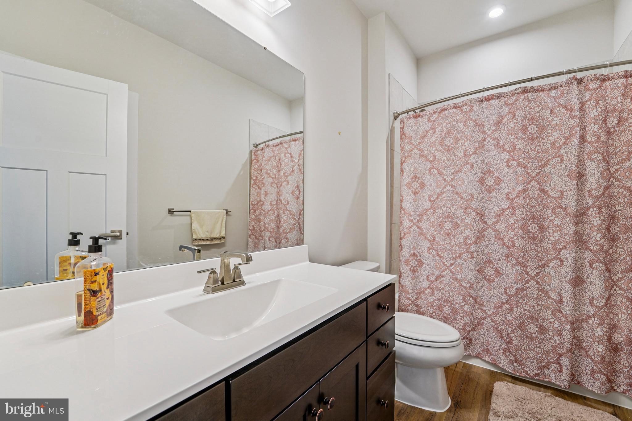 BROOKFIELD - Residential