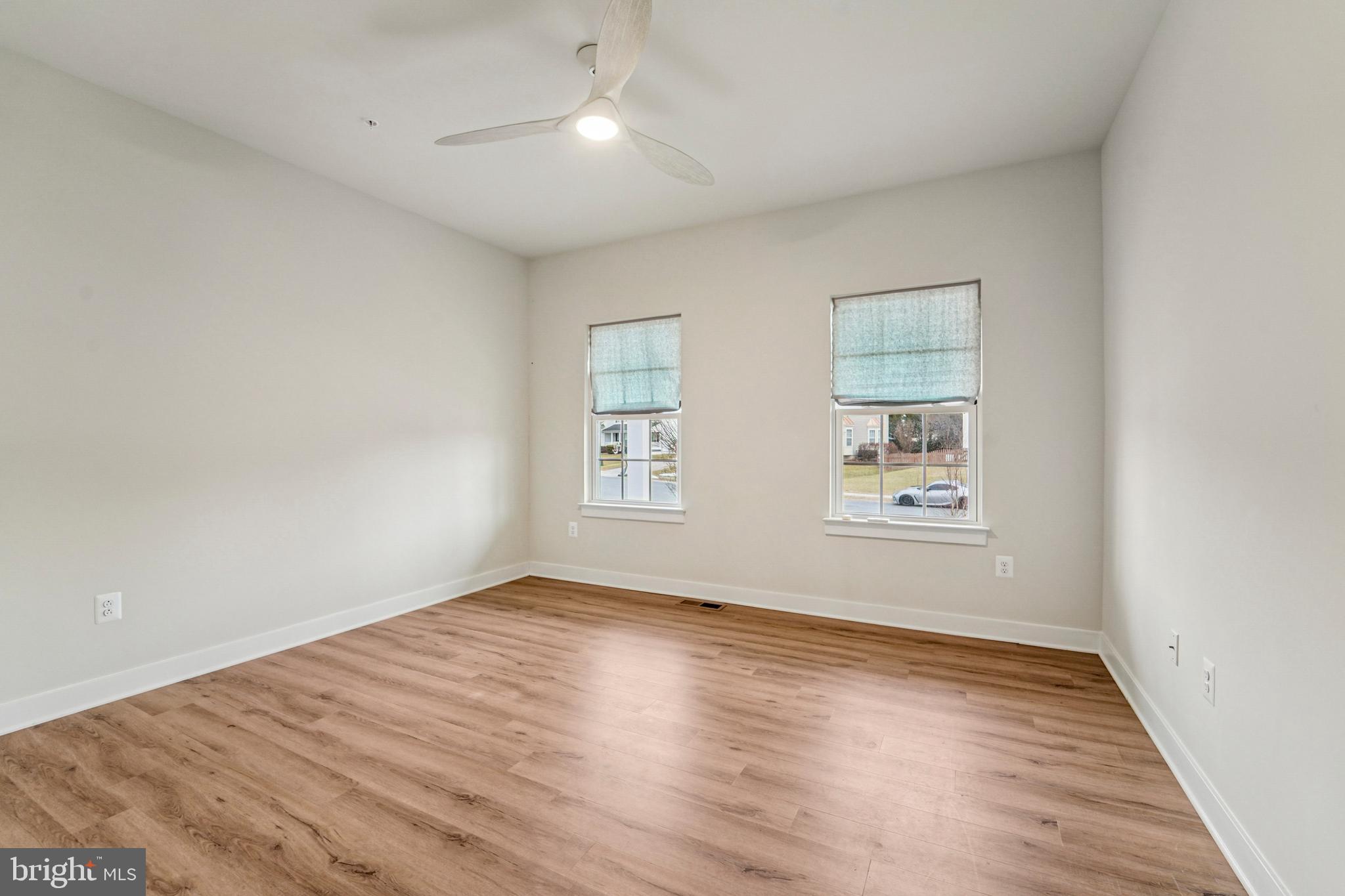 BROOKFIELD - Residential