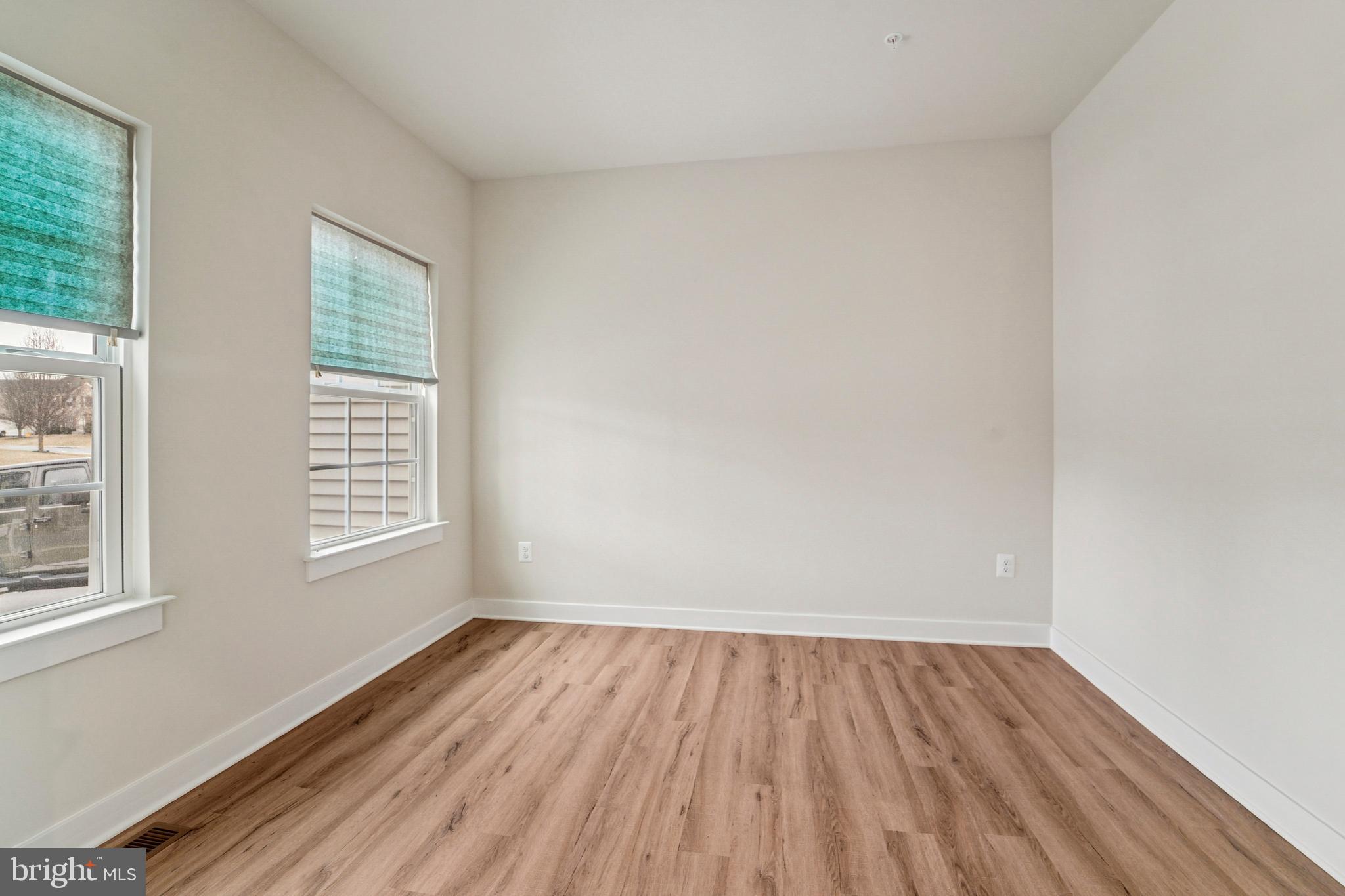 BROOKFIELD - Residential