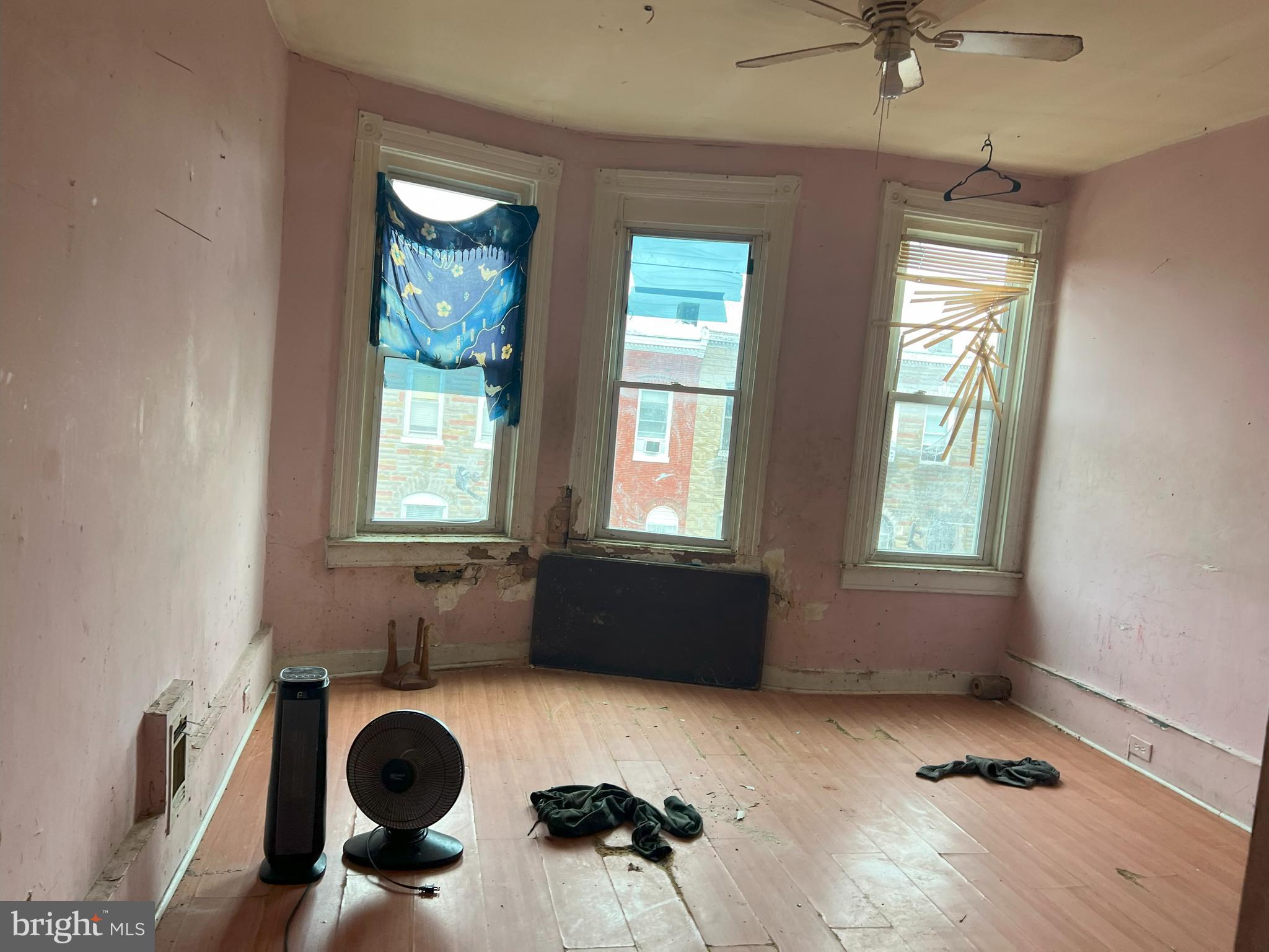 MIDTOWN EDMONDSON - Residential