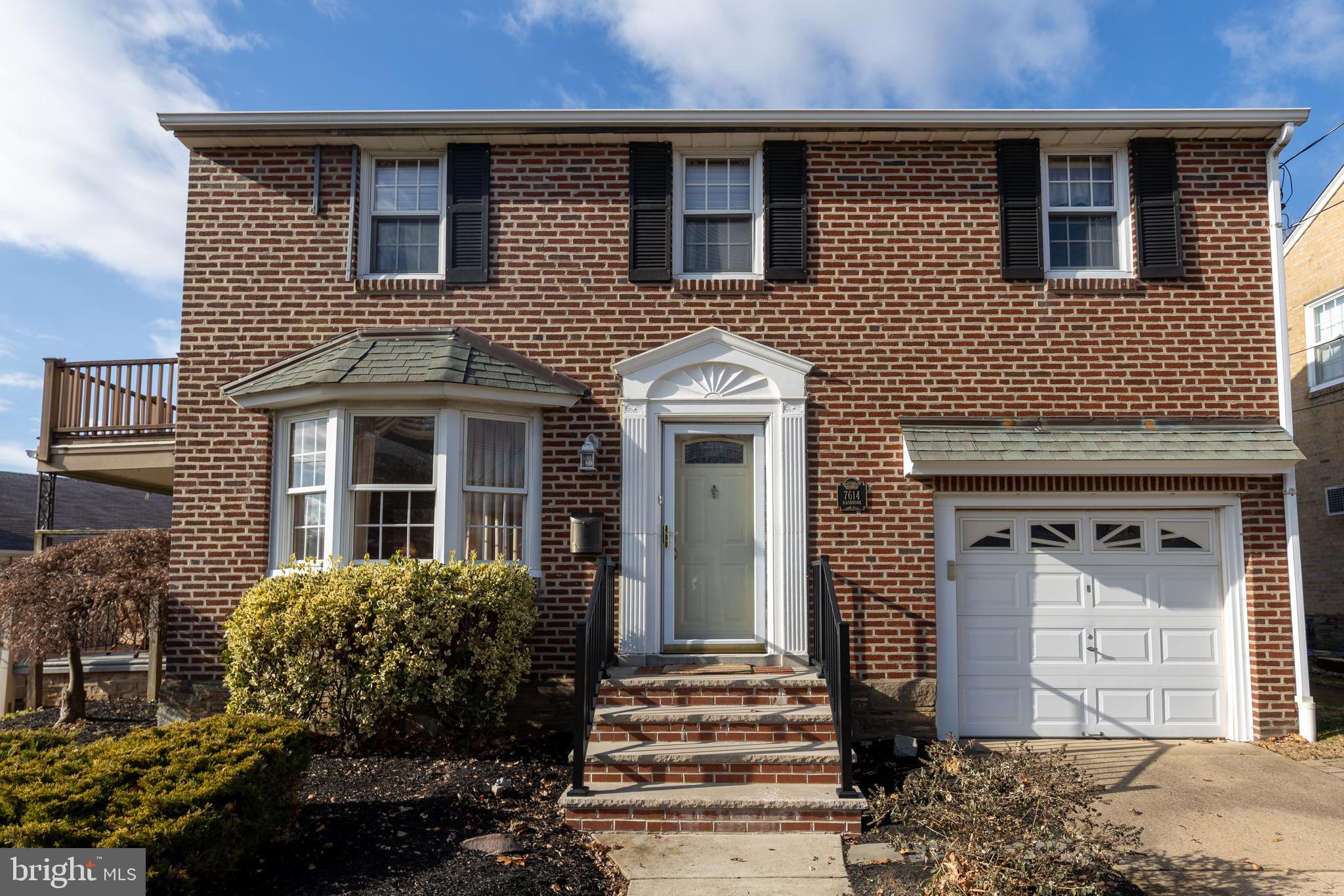 FOX CHASE - Residential