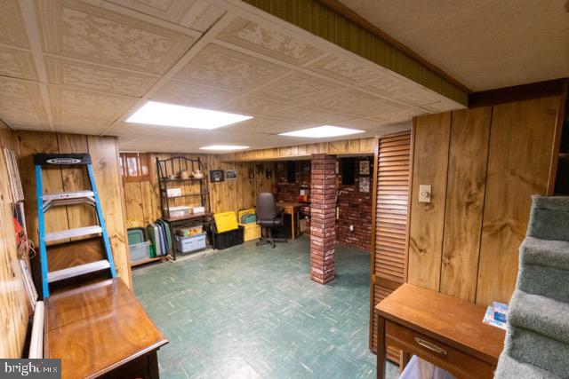 FOX CHASE - Residential