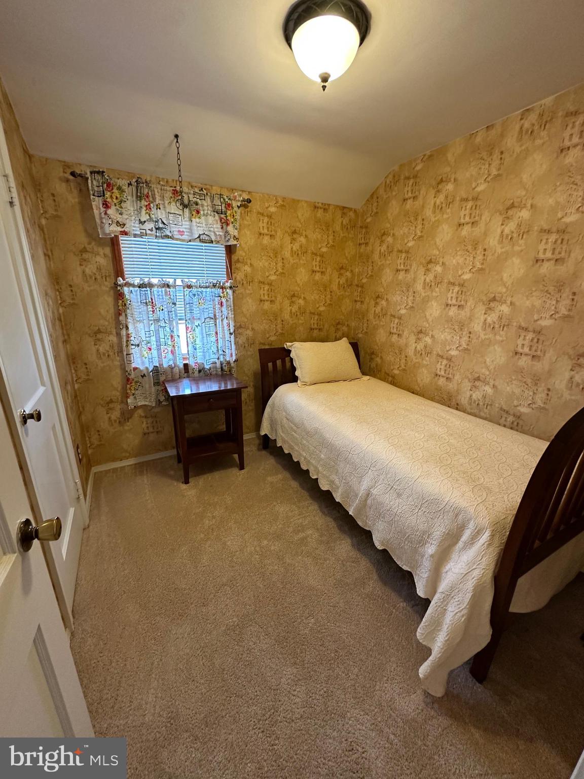 FOX CHASE - Residential