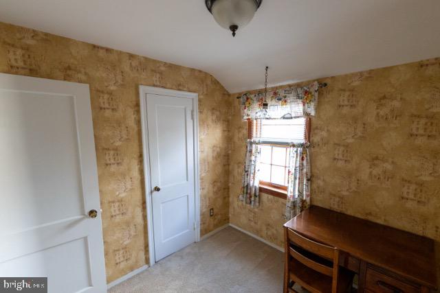 FOX CHASE - Residential