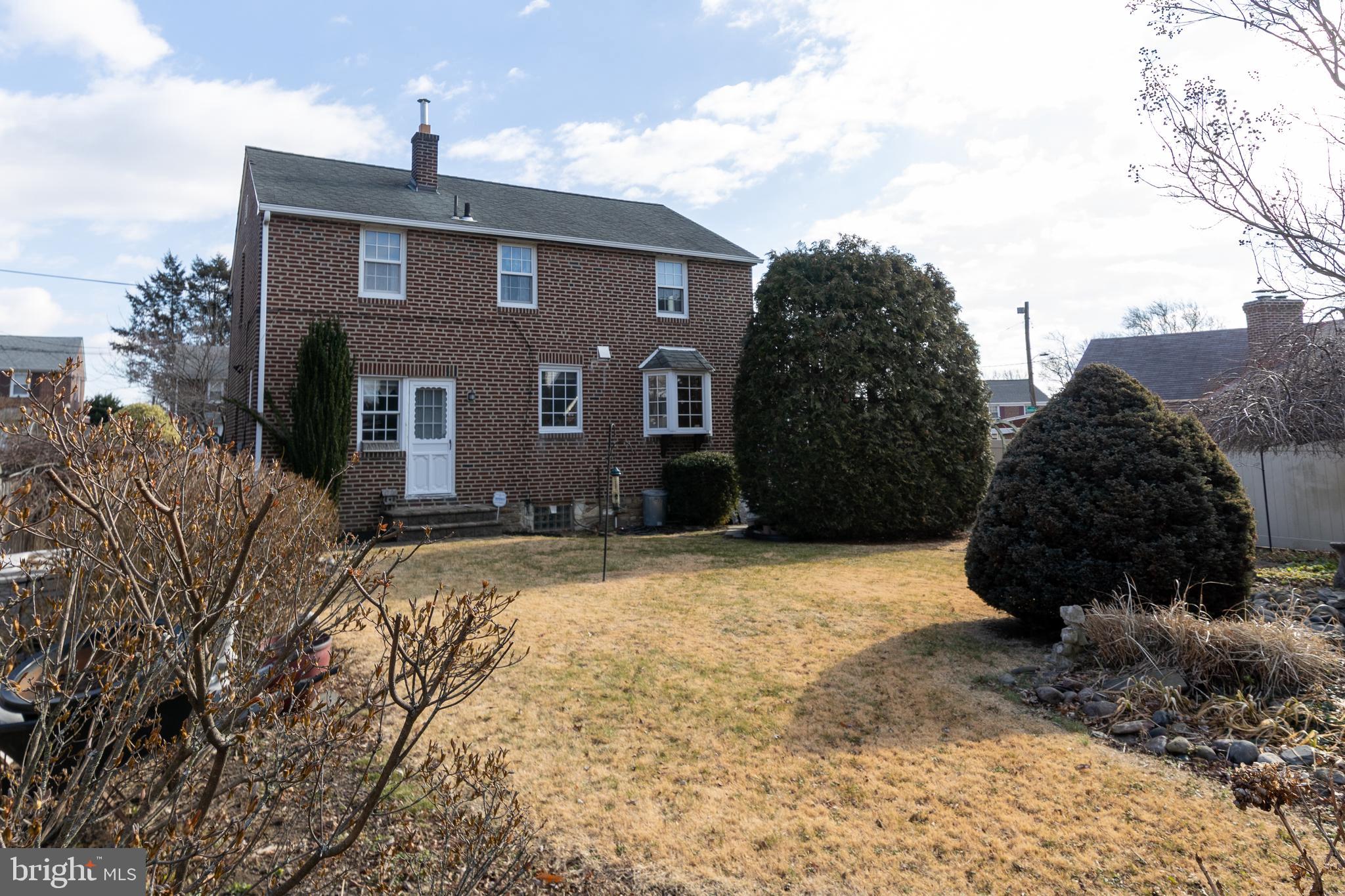 FOX CHASE - Residential