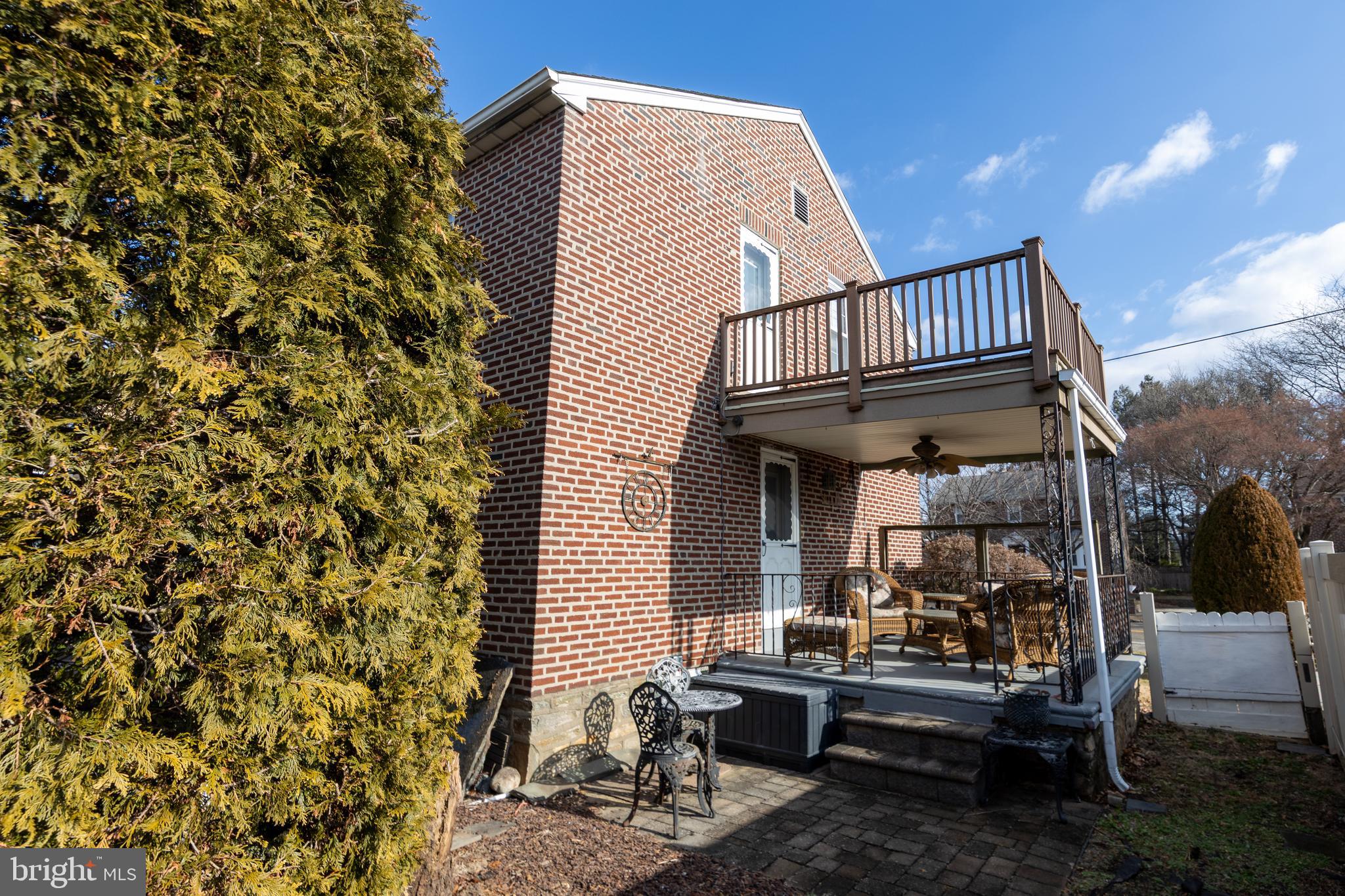 FOX CHASE - Residential