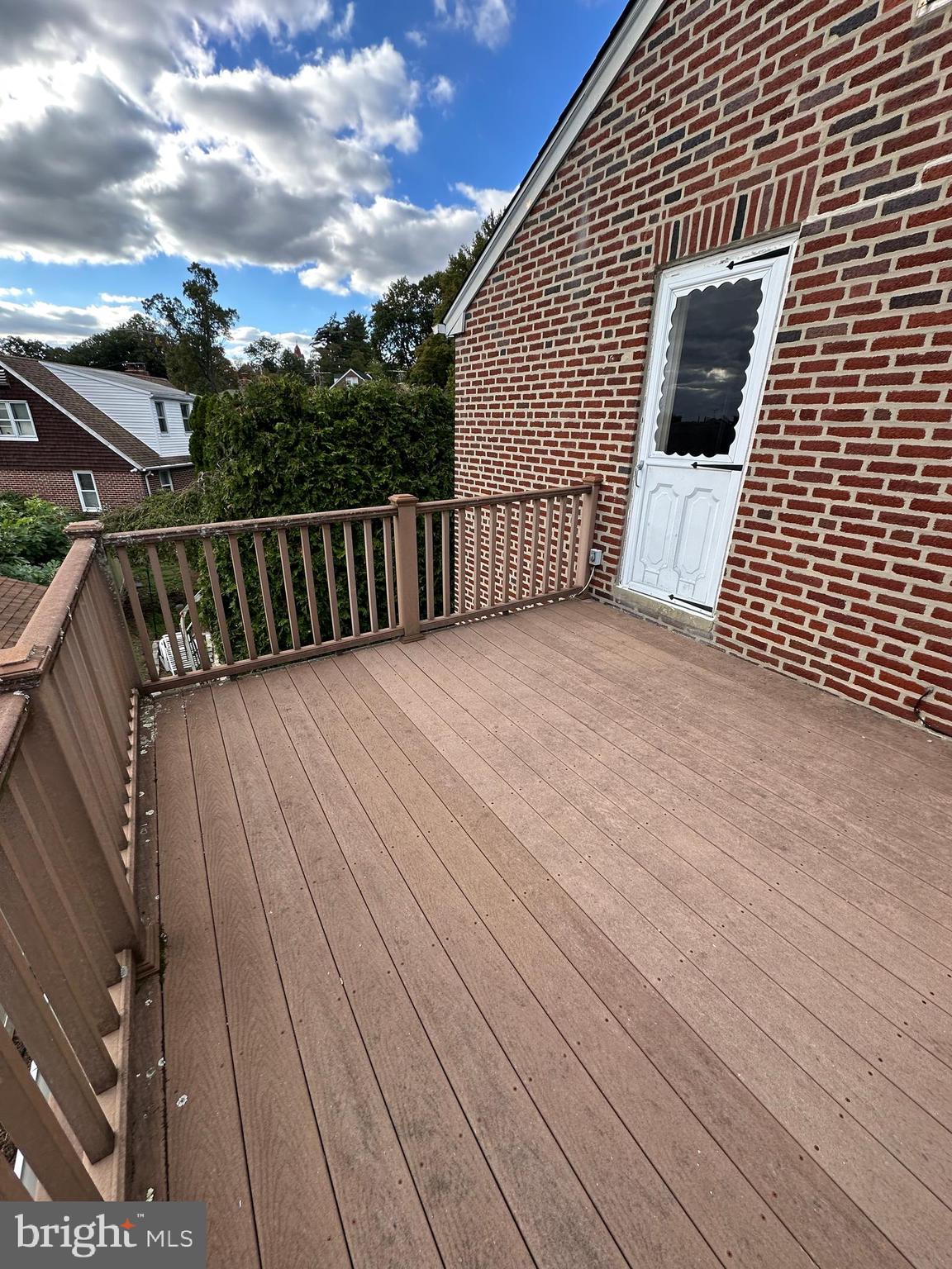 FOX CHASE - Residential