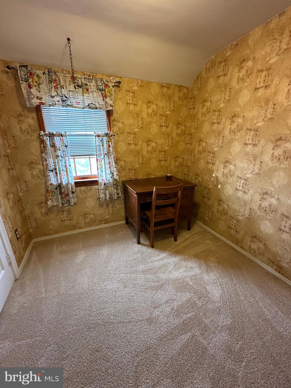 FOX CHASE - Residential