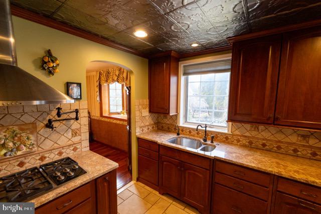 FOX CHASE - Residential