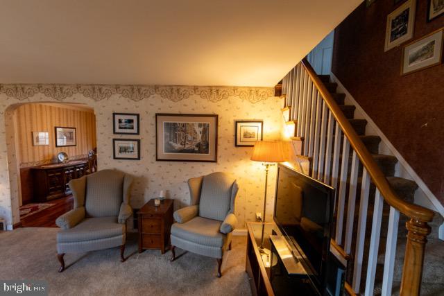 FOX CHASE - Residential