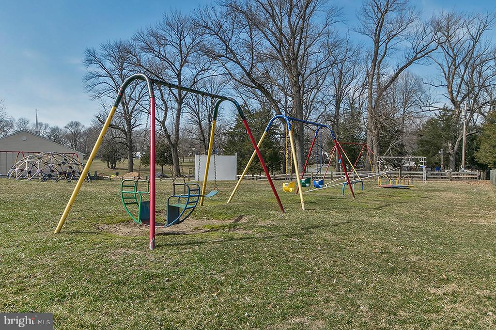 RIVER BEND - Residential