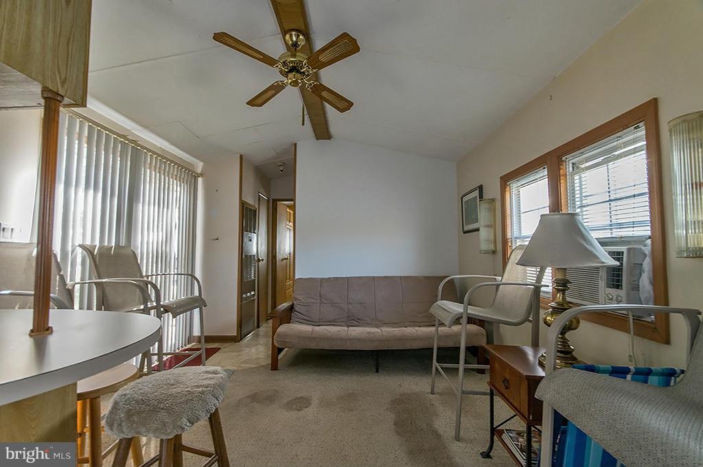 RIVER BEND - Residential