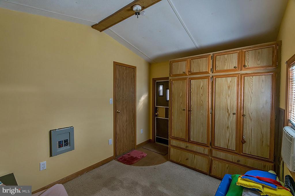 RIVER BEND - Residential