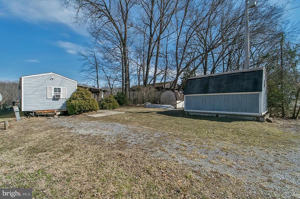 RIVER BEND - Residential