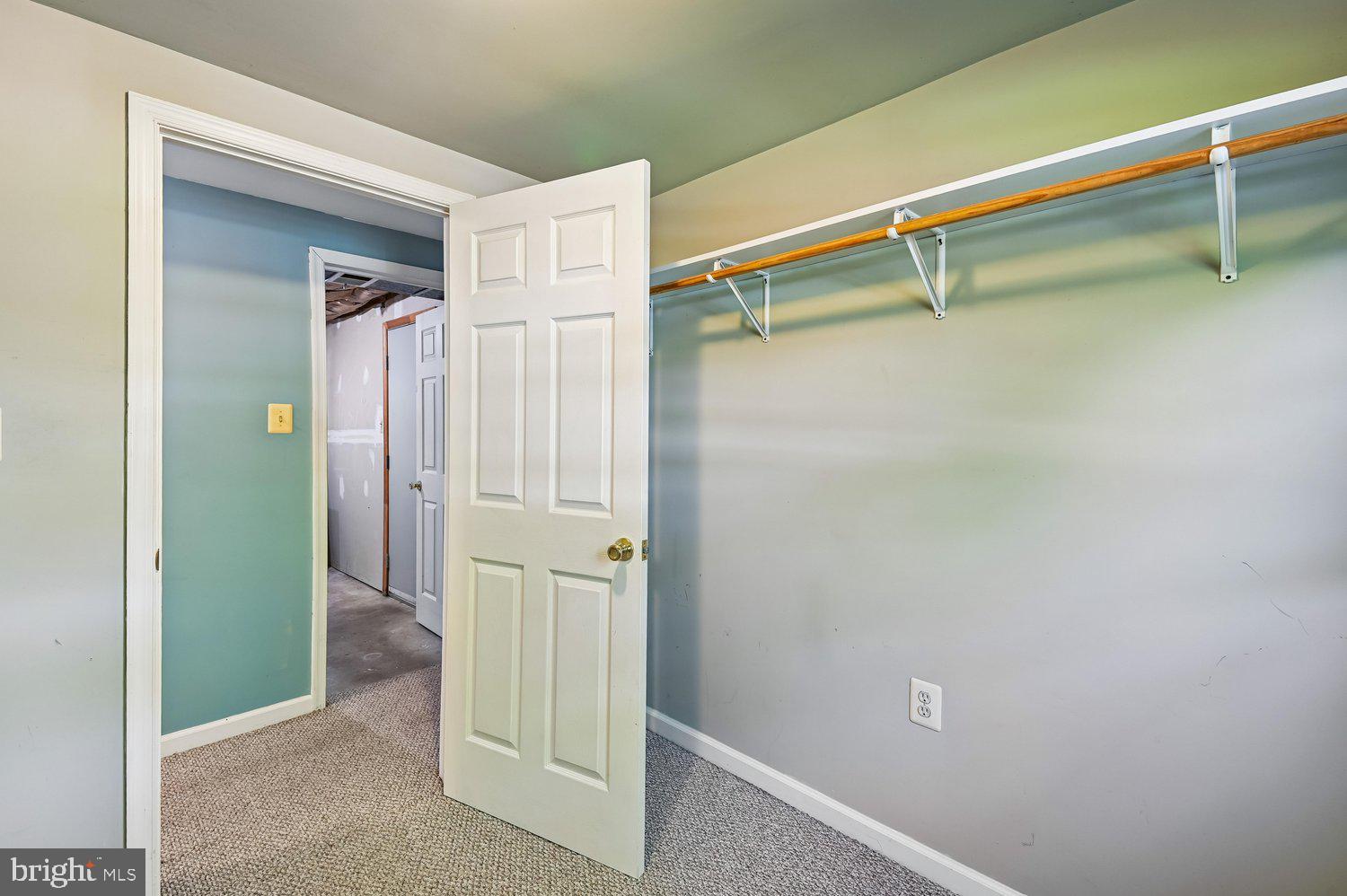 WETHERSFIELD - Residential