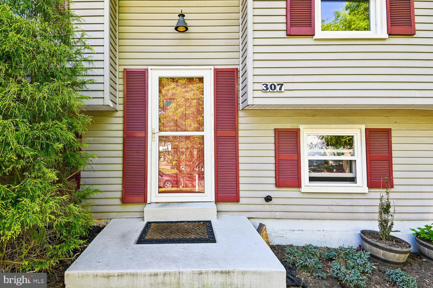 WETHERSFIELD - Residential