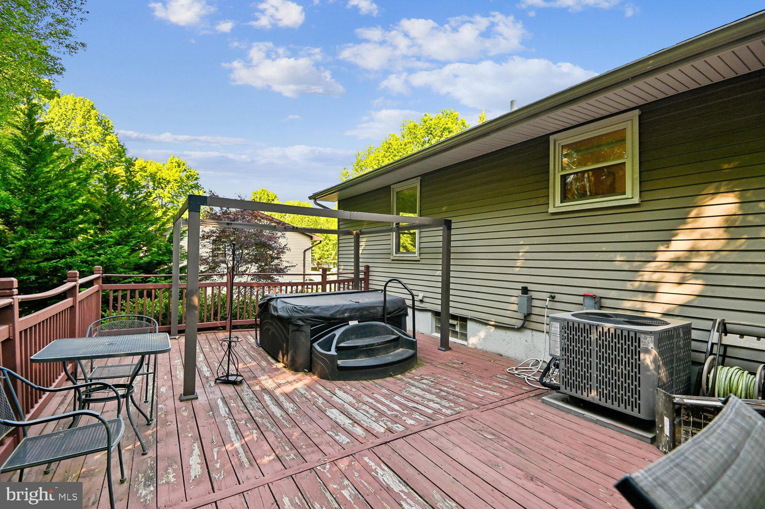 WETHERSFIELD - Residential