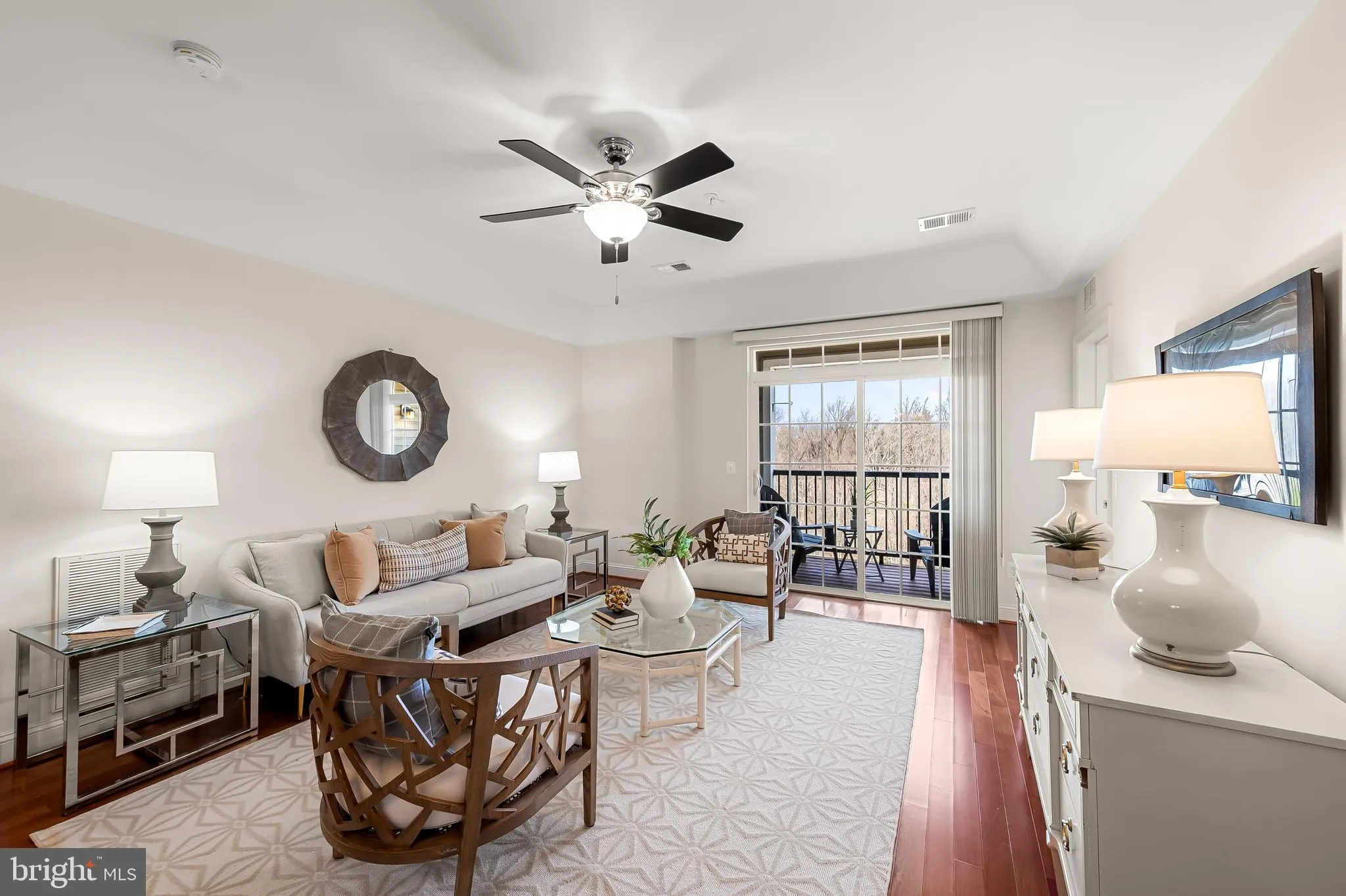 Baltimore, Maryland 21209, United States, 2 Bedrooms Bedrooms, ,2 BathroomsBathrooms,Residential,Active,88437