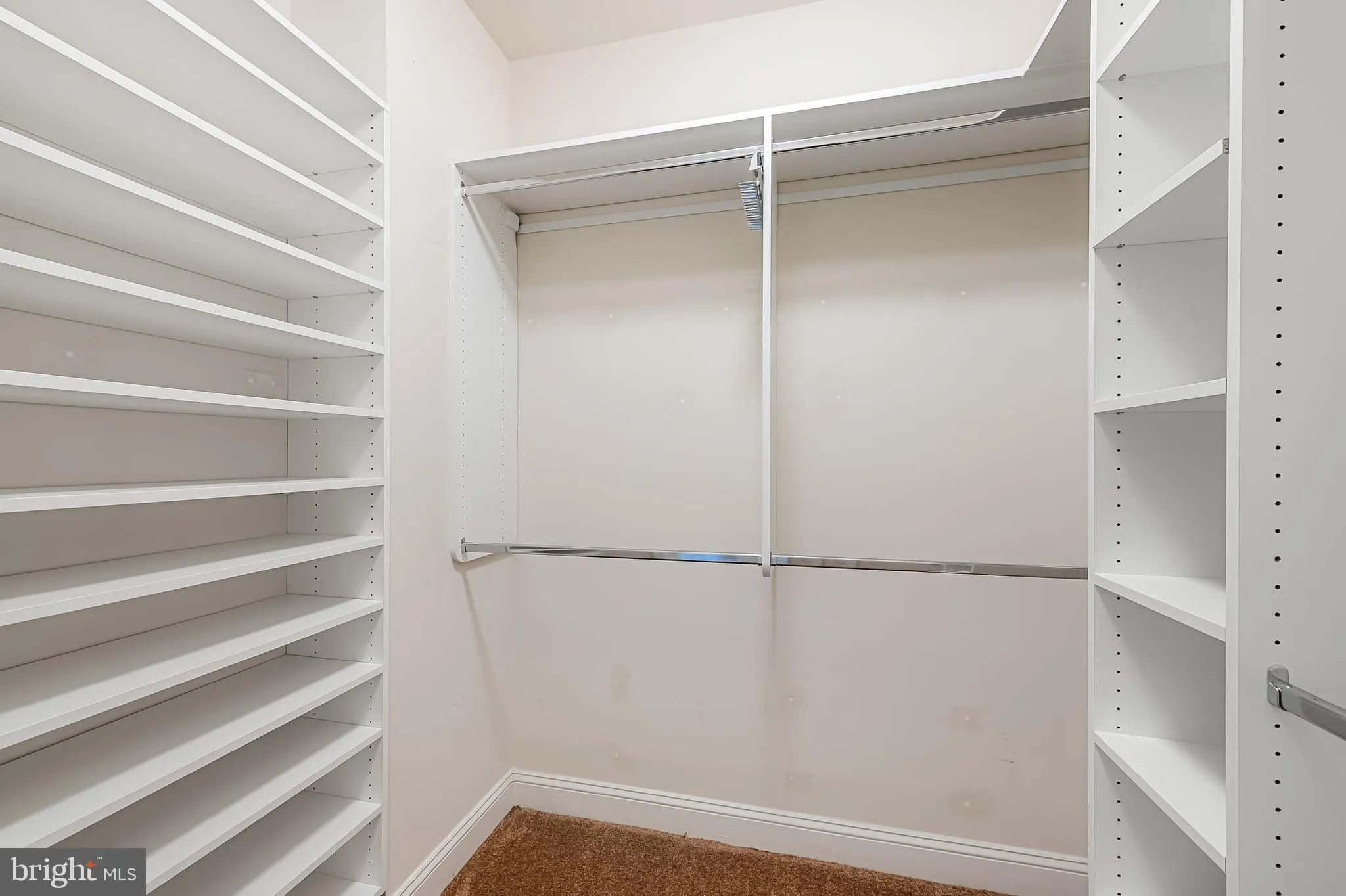 Baltimore, Maryland 21209, United States, 2 Bedrooms Bedrooms, ,2 BathroomsBathrooms,Residential,Active,88437