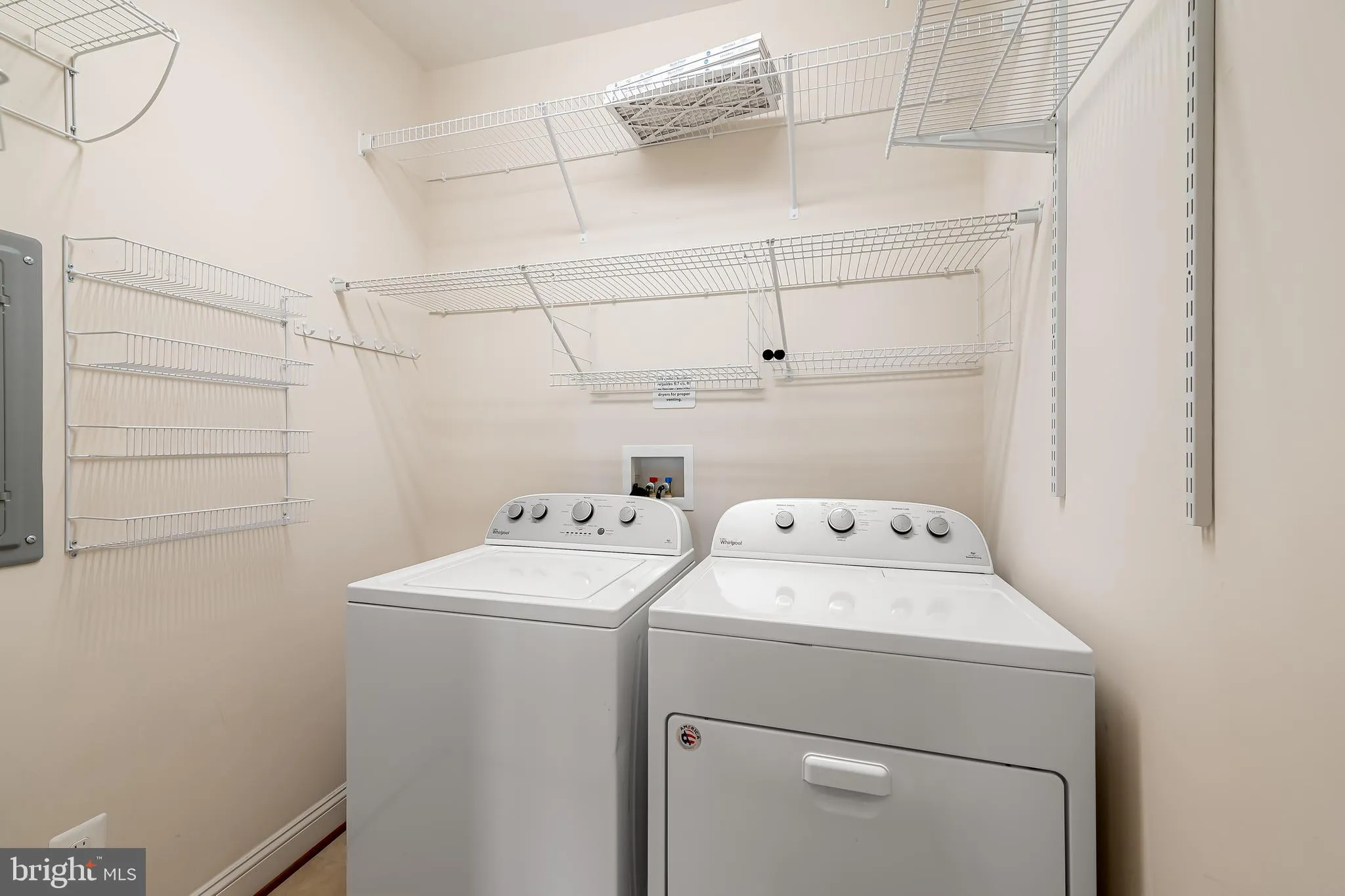 Baltimore, Maryland 21209, United States, 2 Bedrooms Bedrooms, ,2 BathroomsBathrooms,Residential,Active,88437