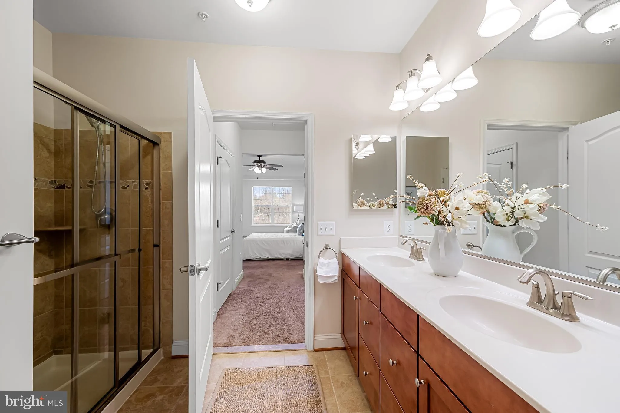 Baltimore, Maryland 21209, United States, 2 Bedrooms Bedrooms, ,2 BathroomsBathrooms,Residential,Active,88437