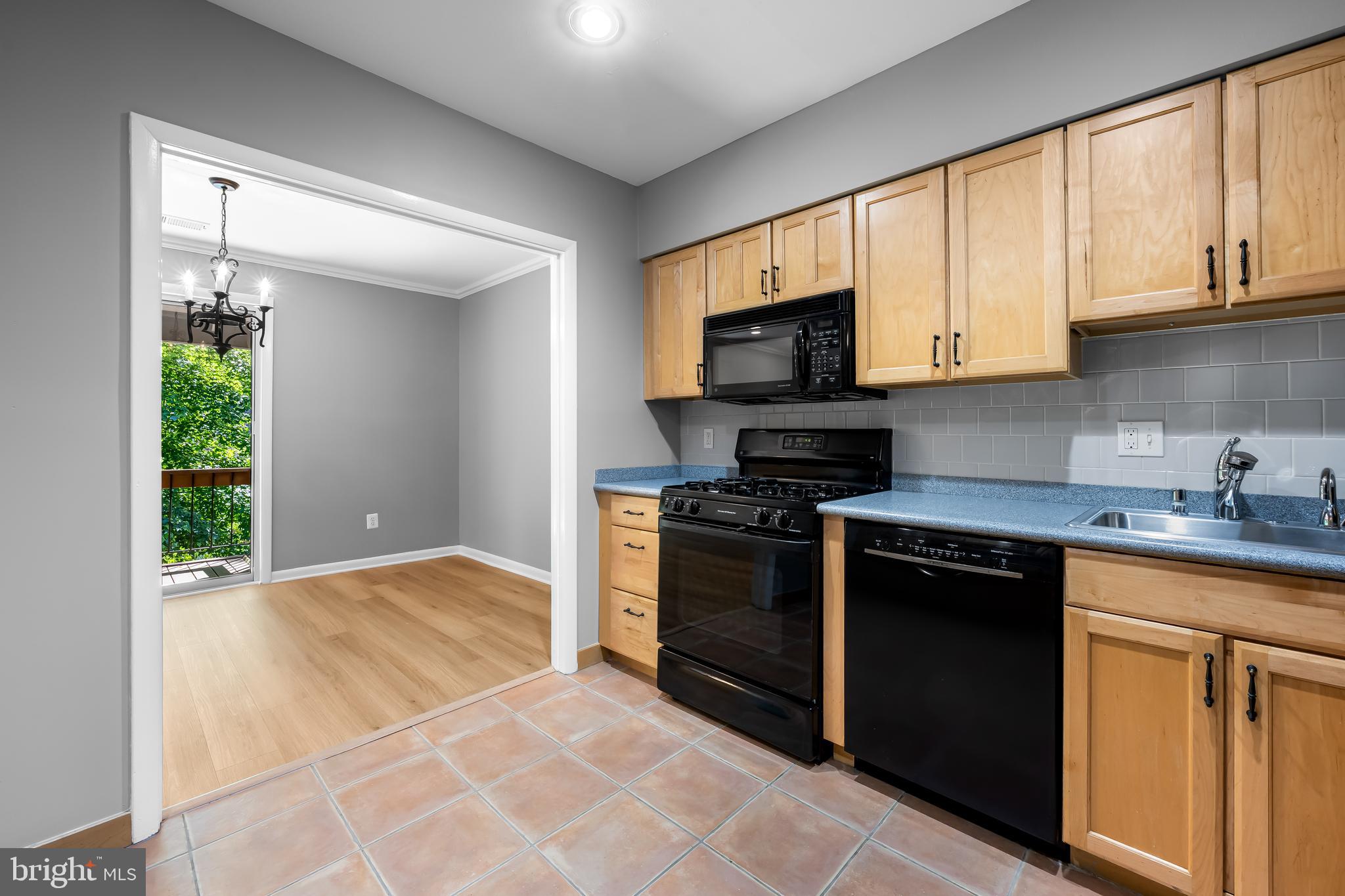 CROSS KEYS - Residential