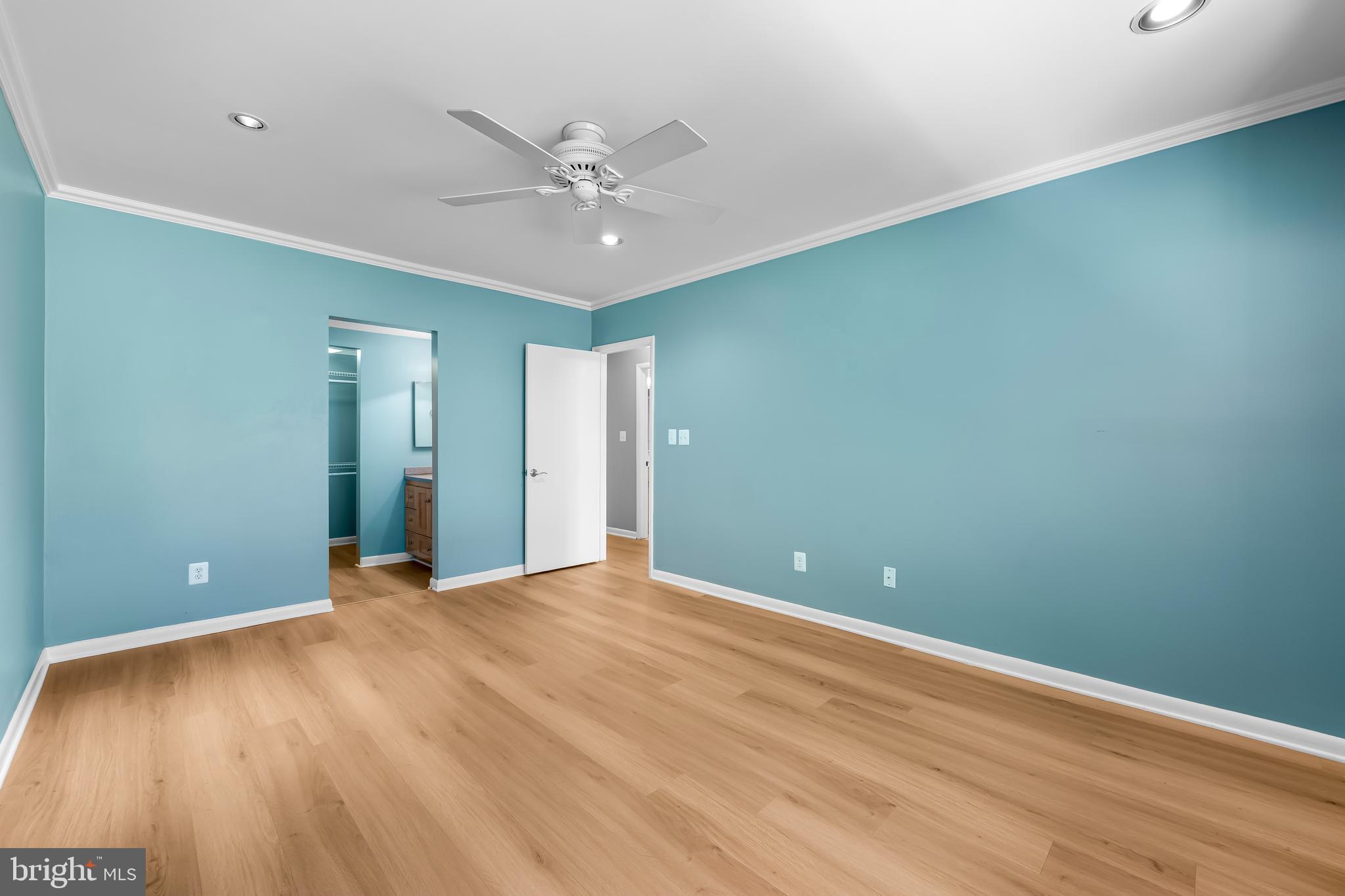 CROSS KEYS - Residential