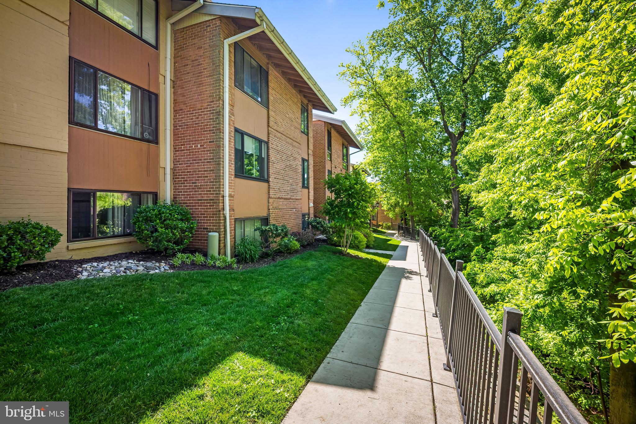 CROSS KEYS - Residential