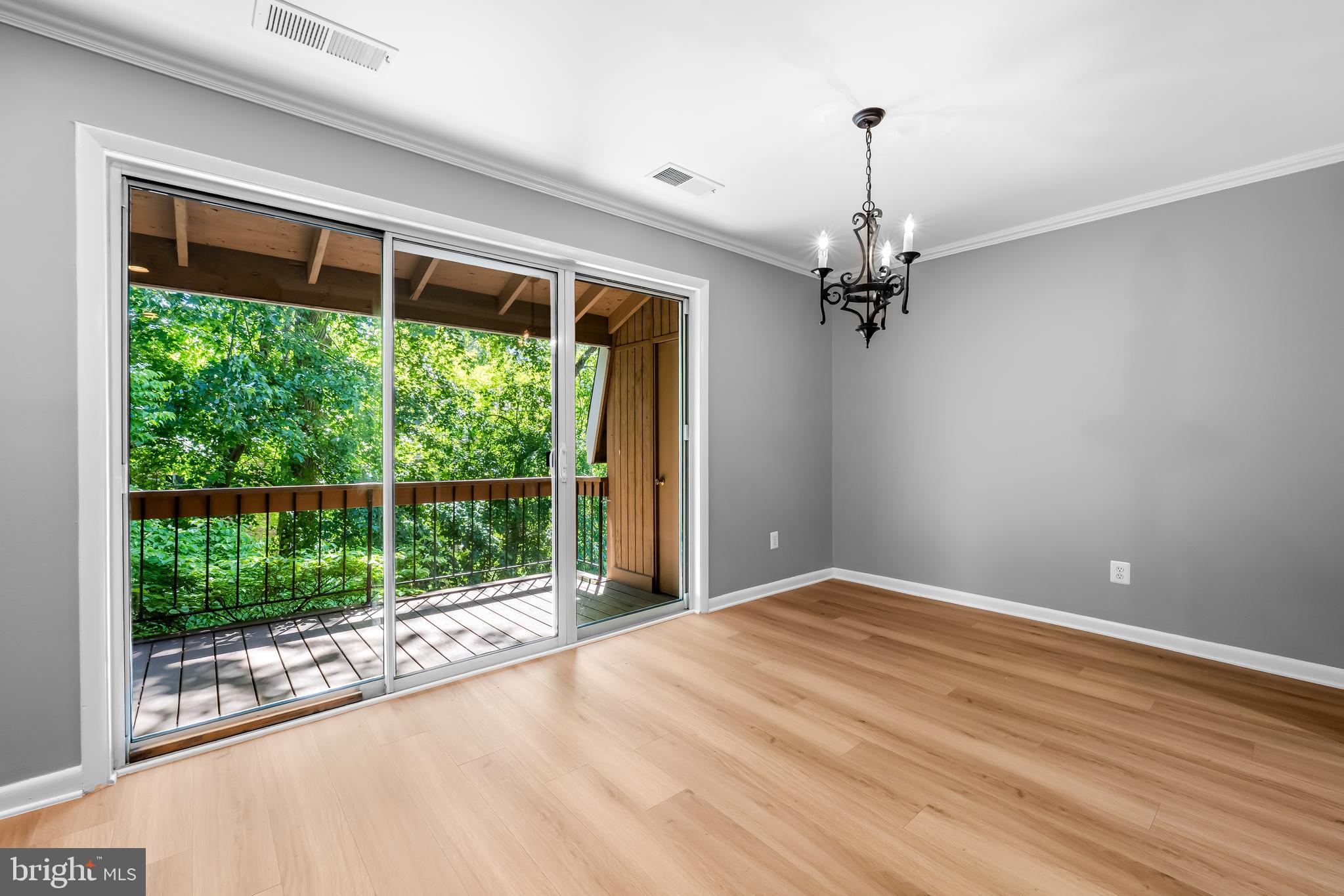 CROSS KEYS - Residential