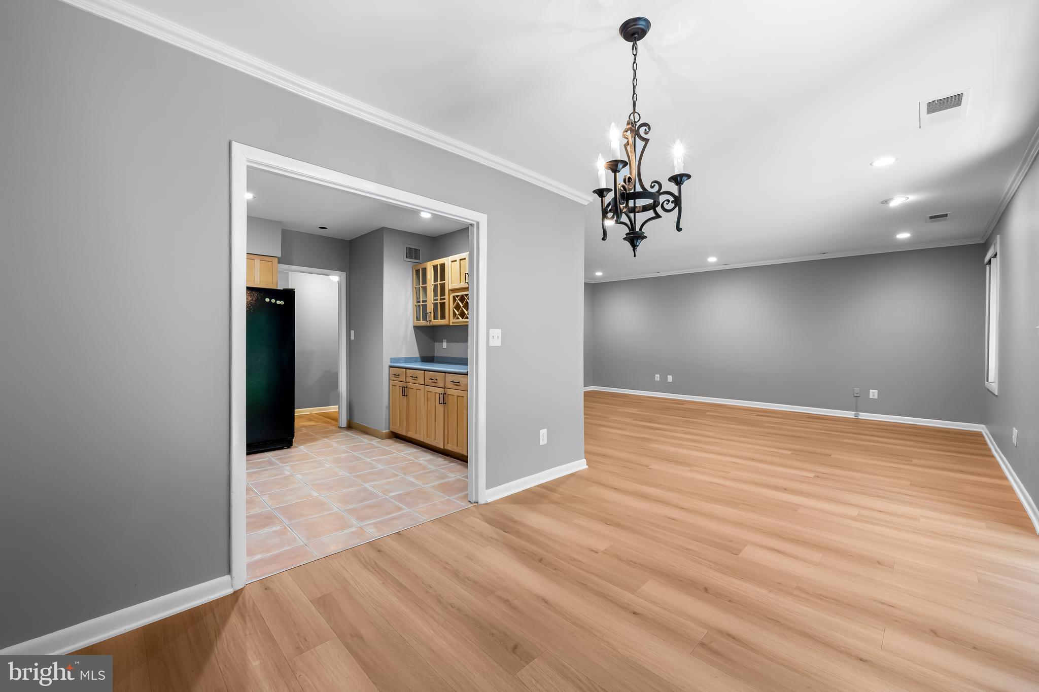CROSS KEYS - Residential