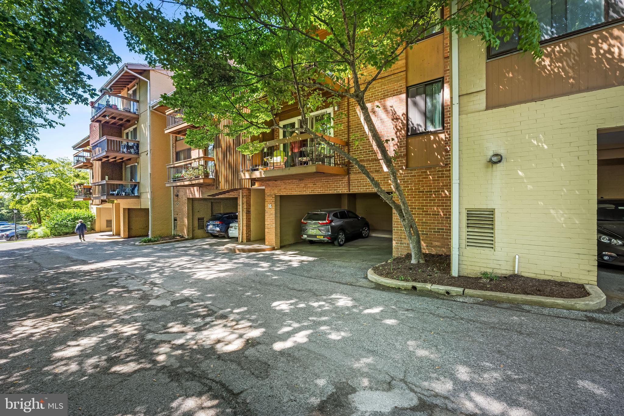 CROSS KEYS - Residential