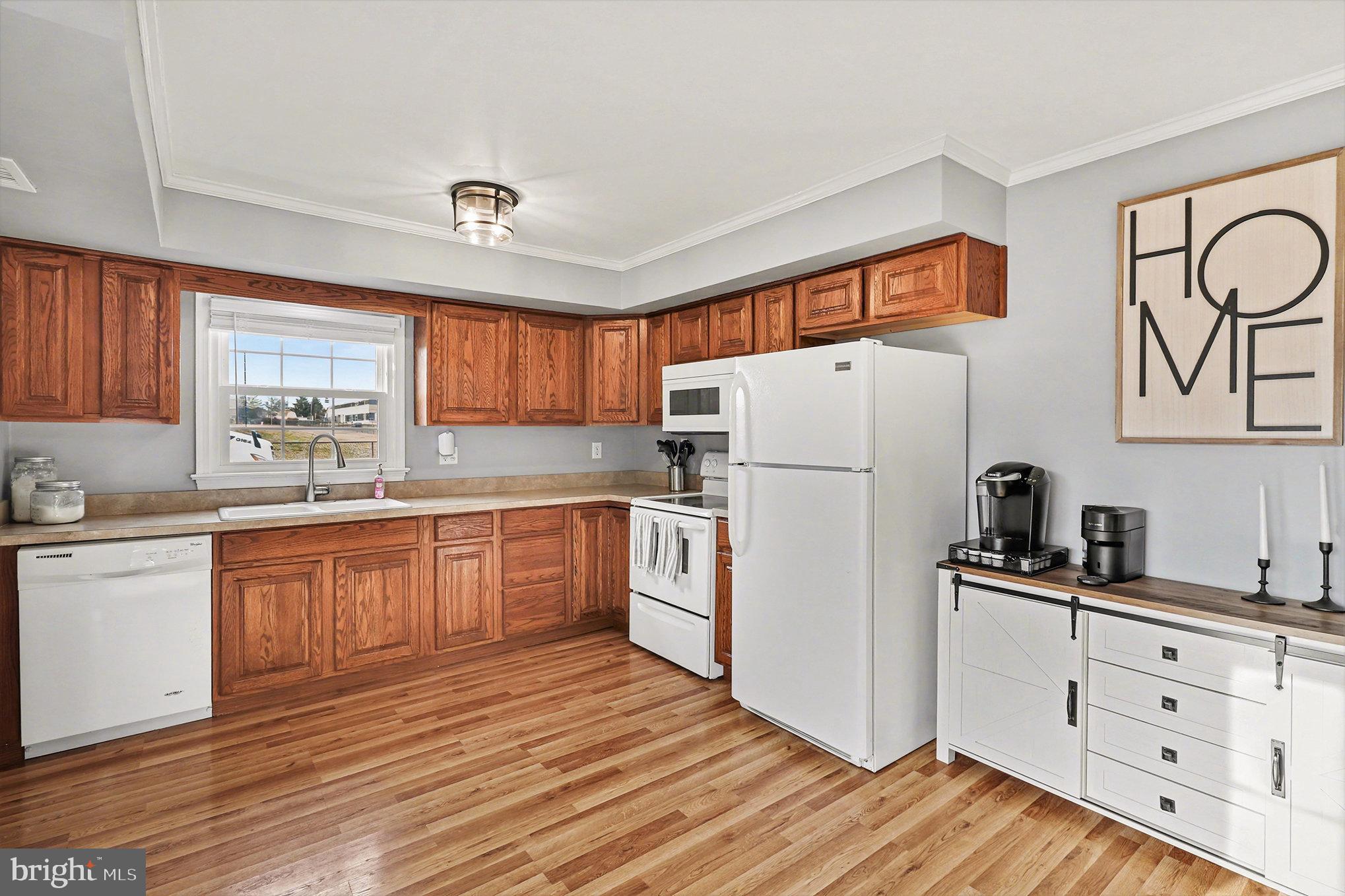 BERKELEY VILLAGE - Residential