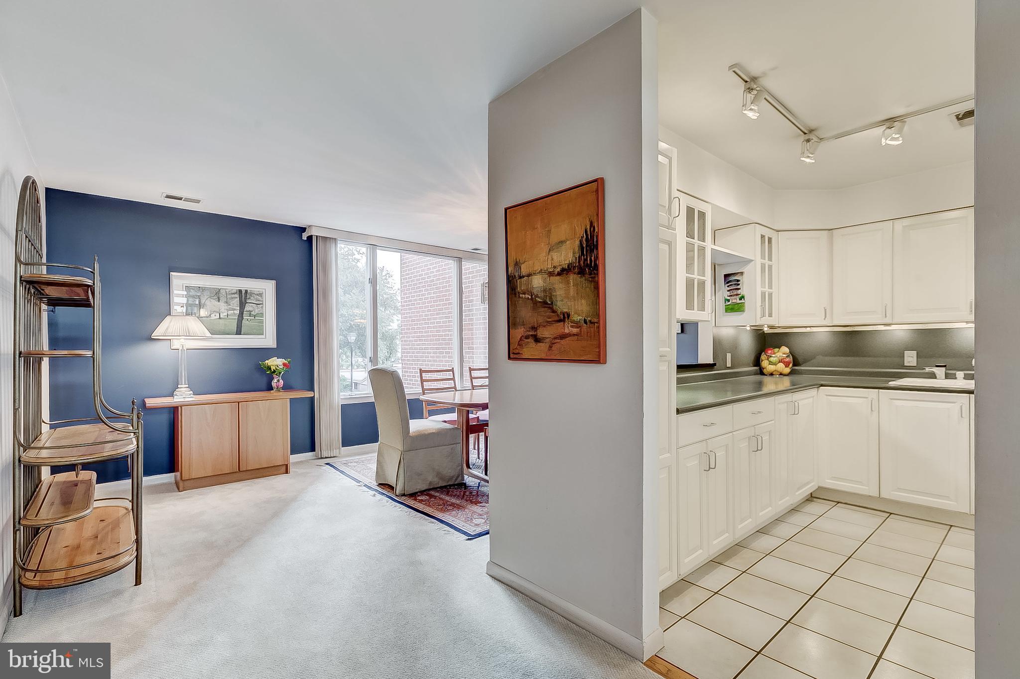 ANCHORAGE TOWERS - Residential