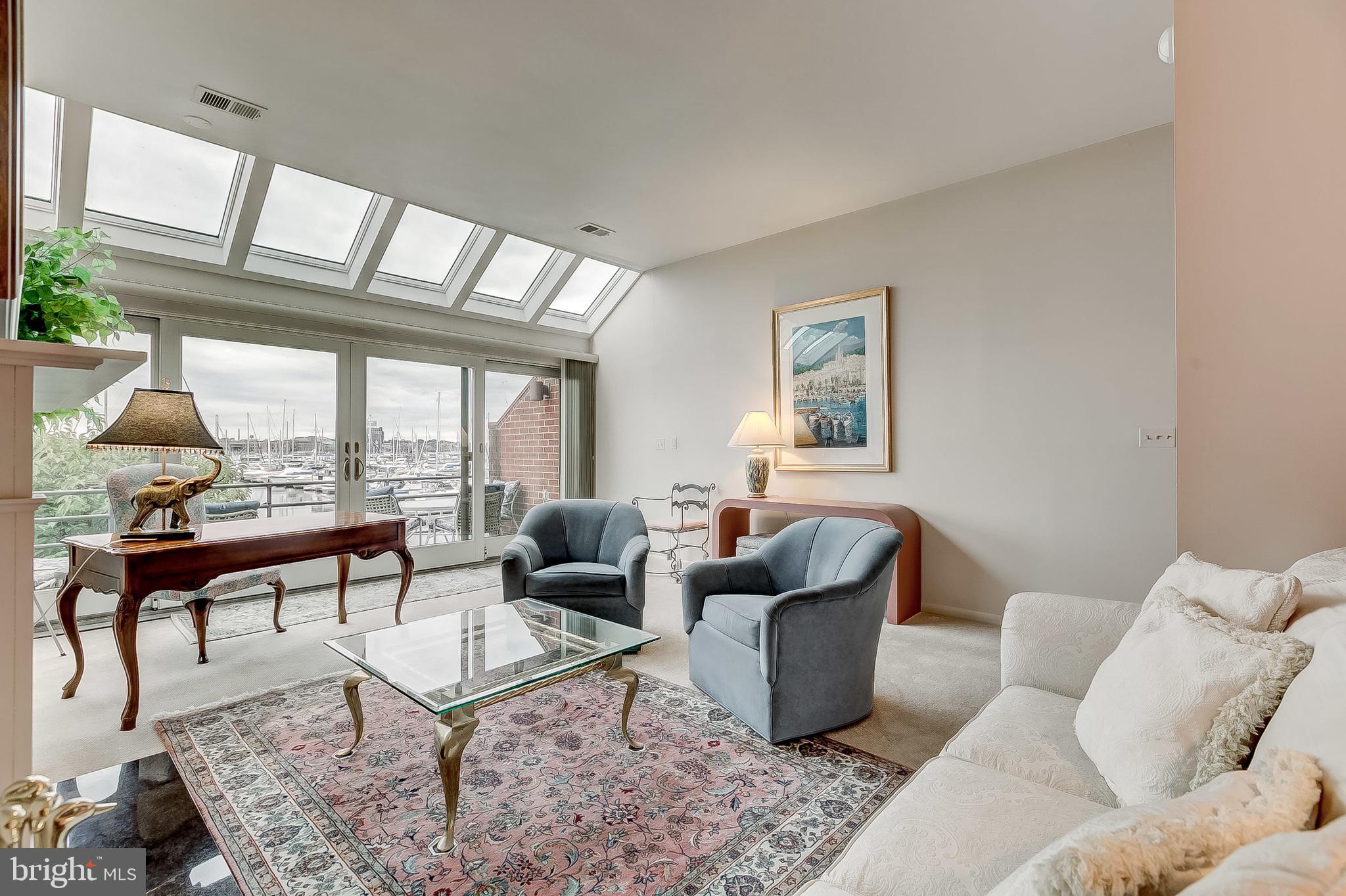 ANCHORAGE TOWERS - Residential