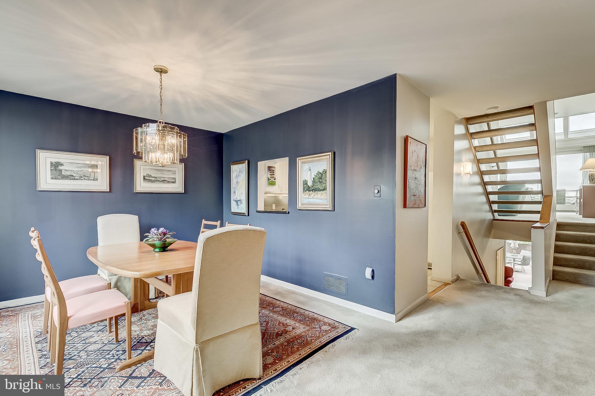 ANCHORAGE TOWERS - Residential