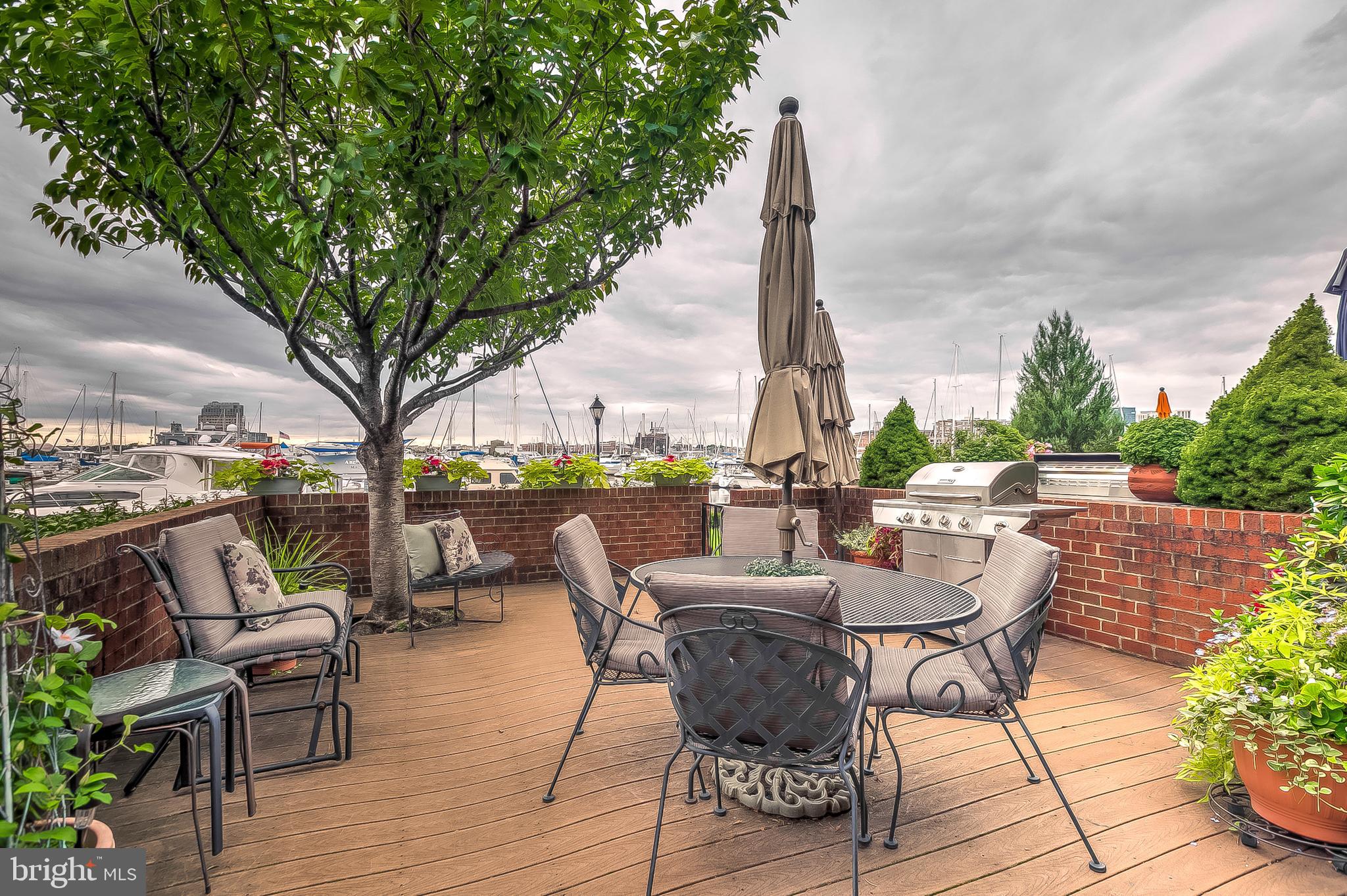 ANCHORAGE TOWERS - Residential