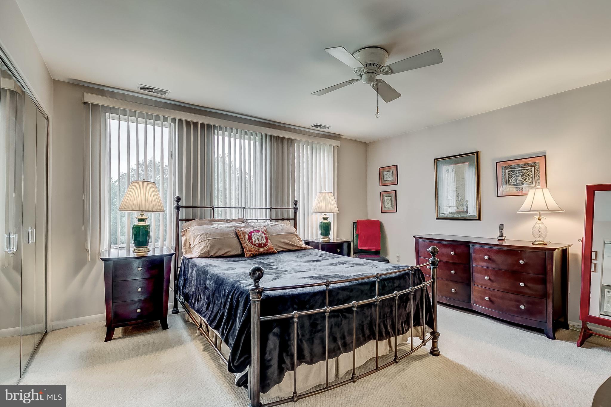 ANCHORAGE TOWERS - Residential