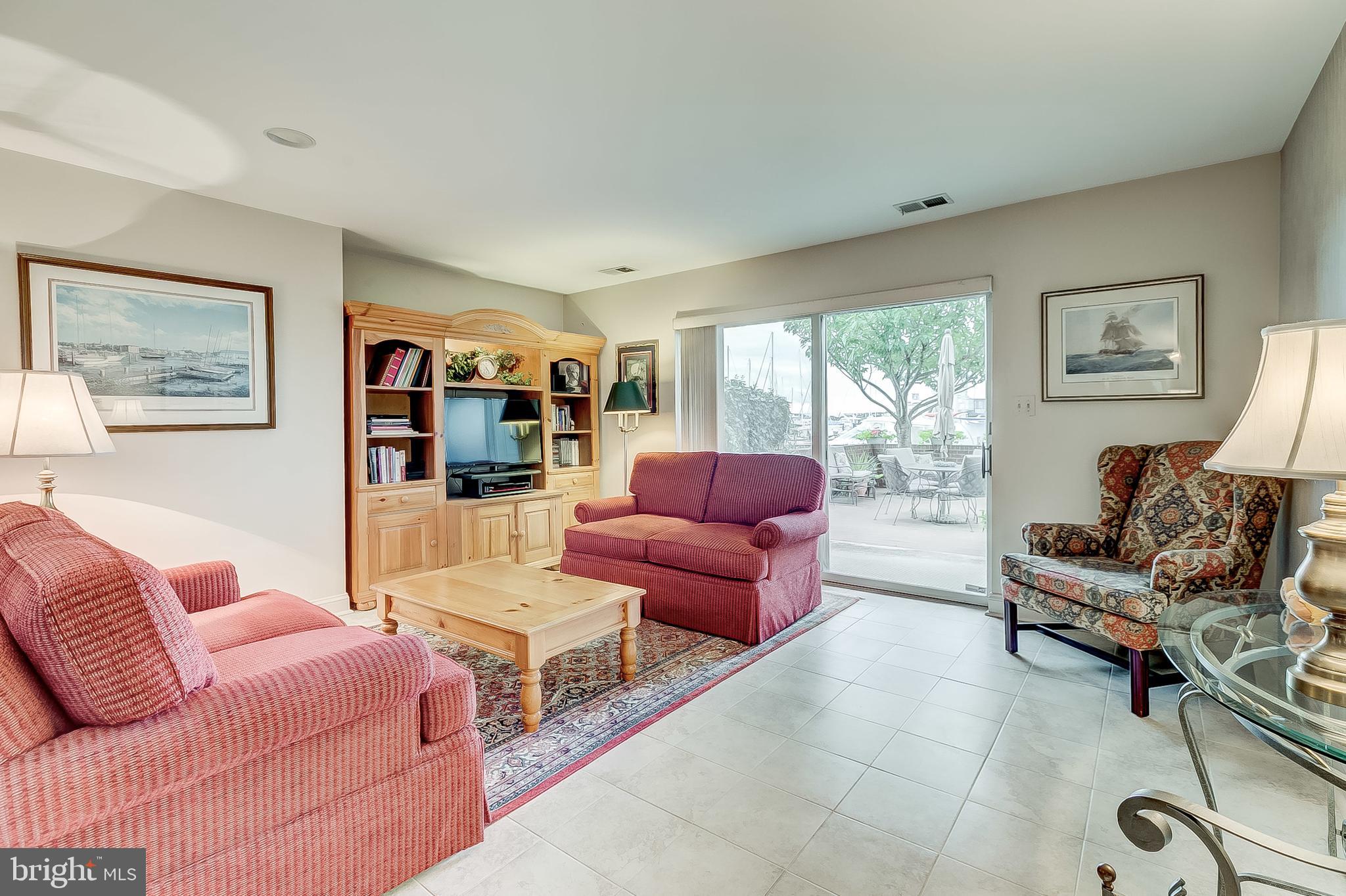 ANCHORAGE TOWERS - Residential