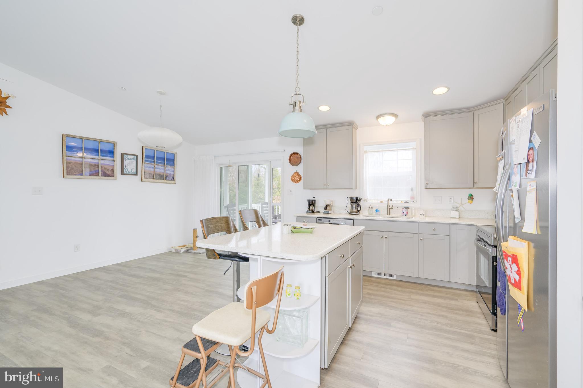 POTOMAC MANOR - Residential