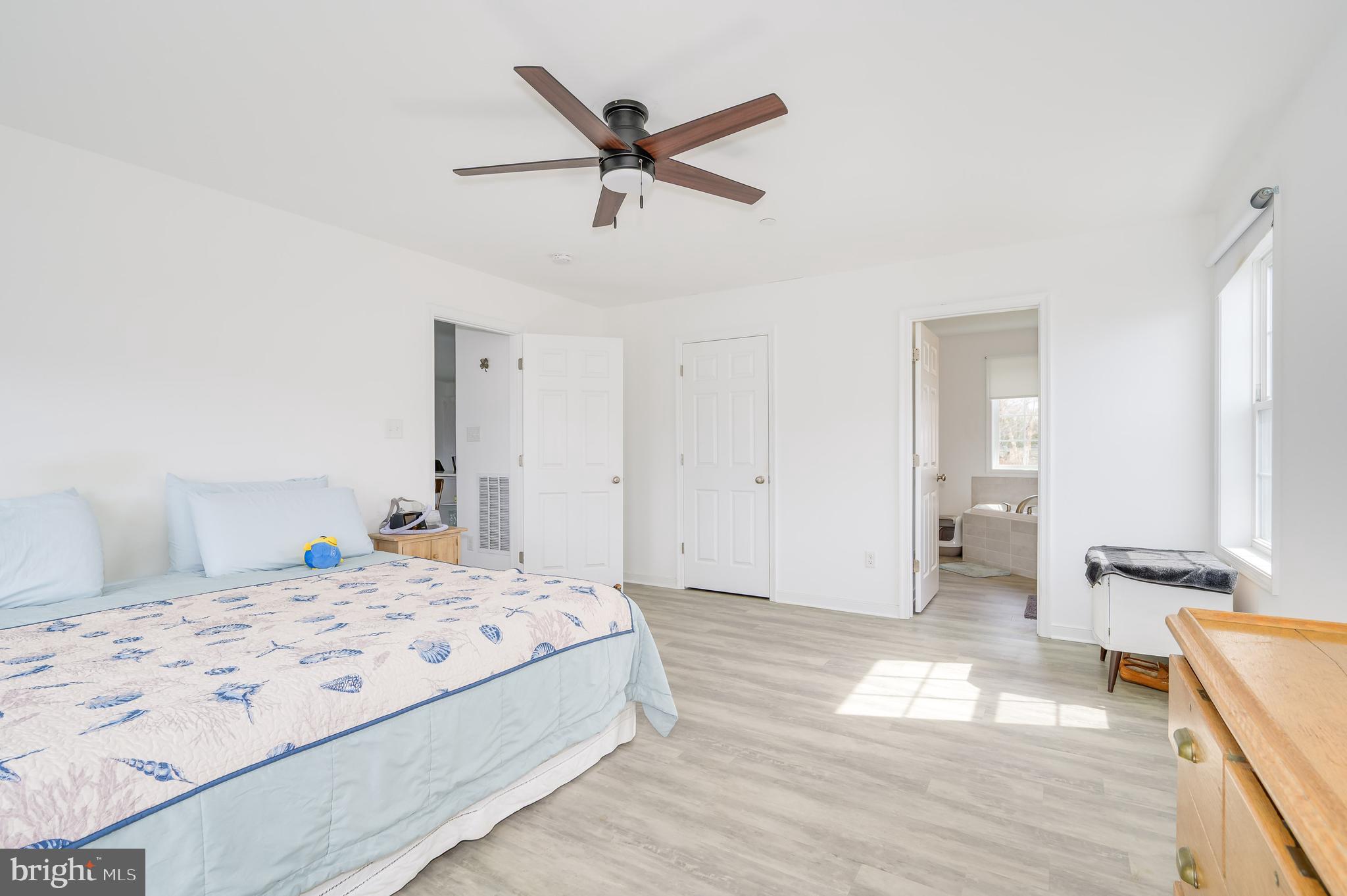 POTOMAC MANOR - Residential