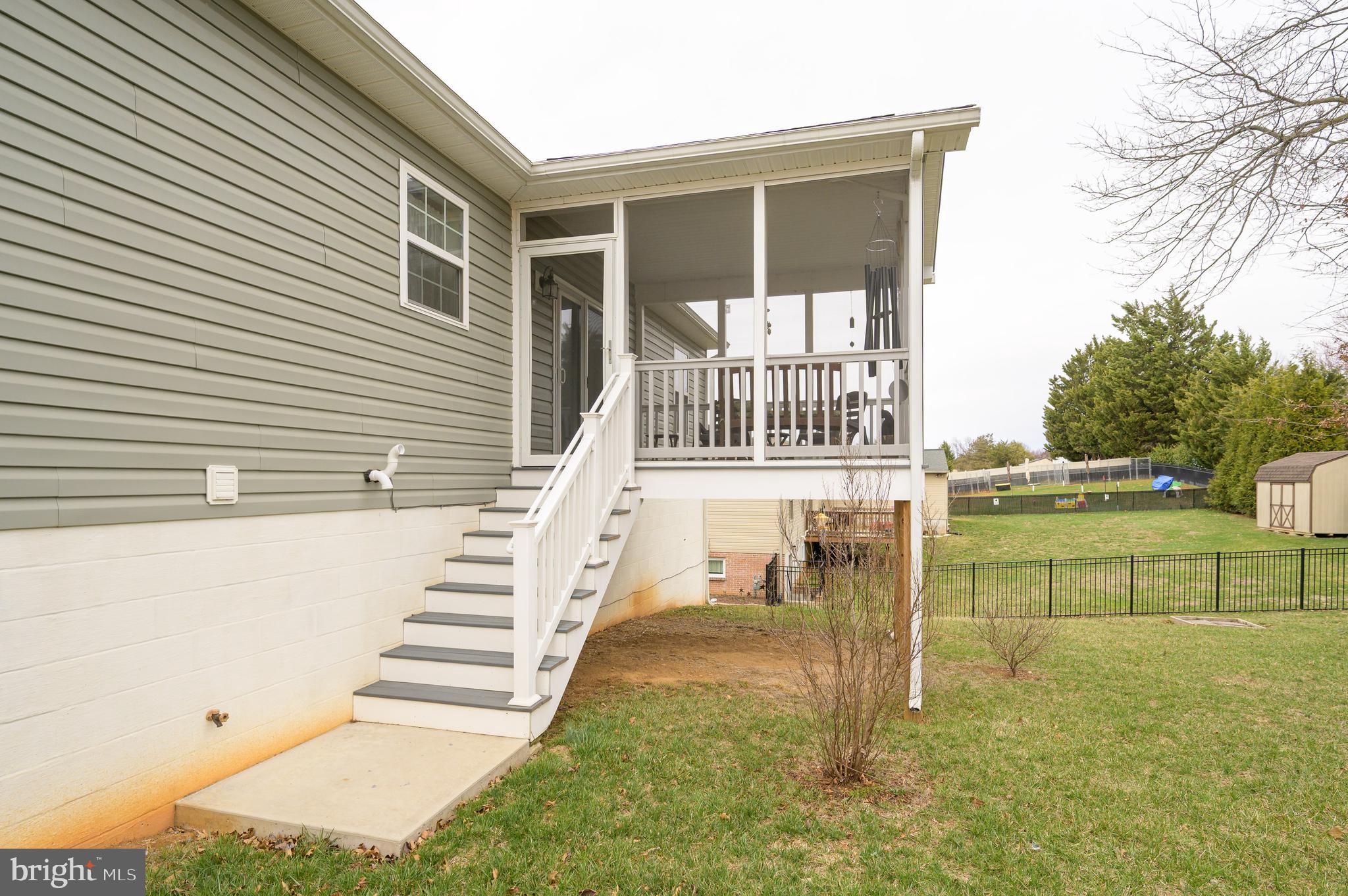 POTOMAC MANOR - Residential