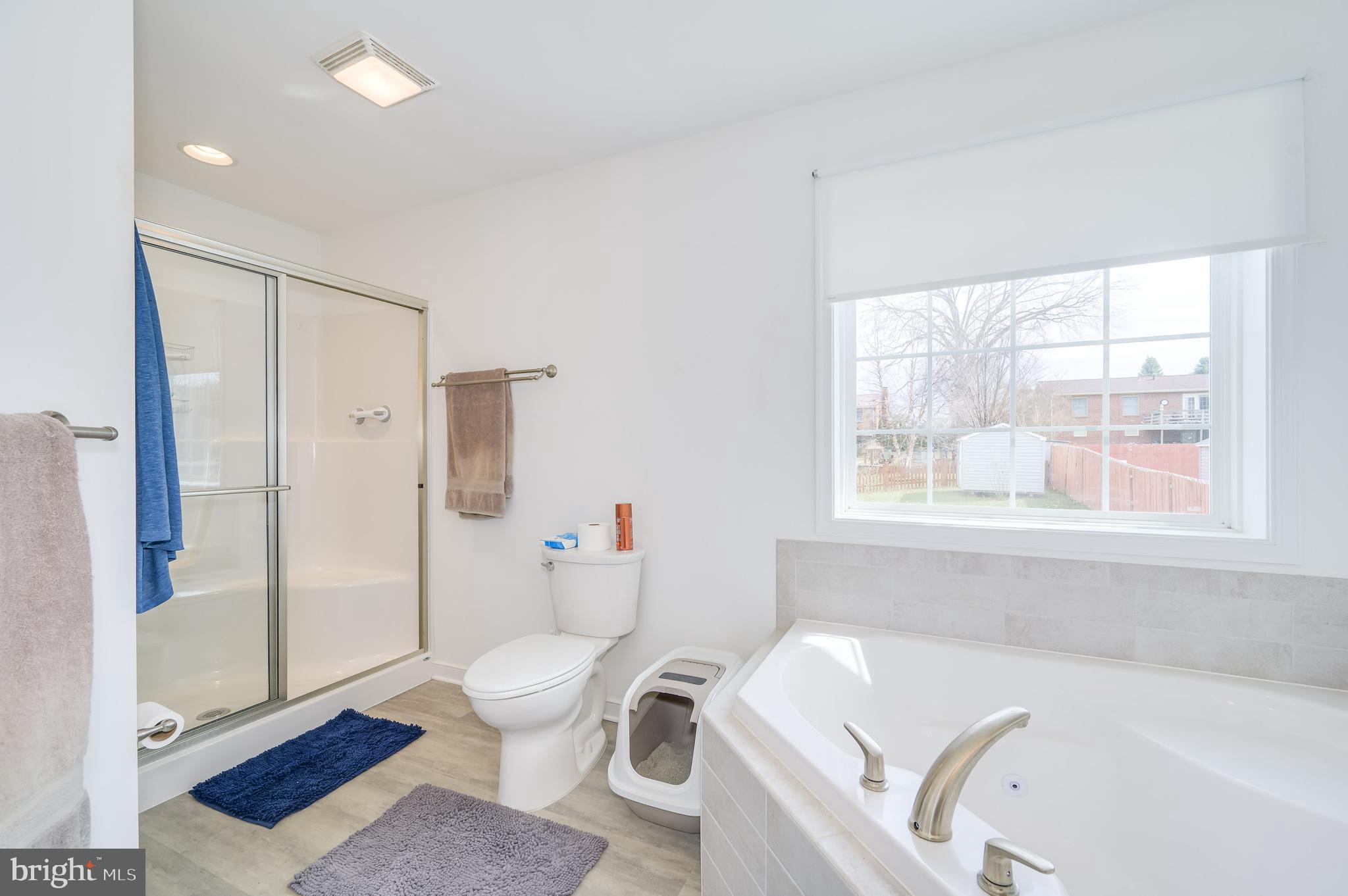 POTOMAC MANOR - Residential